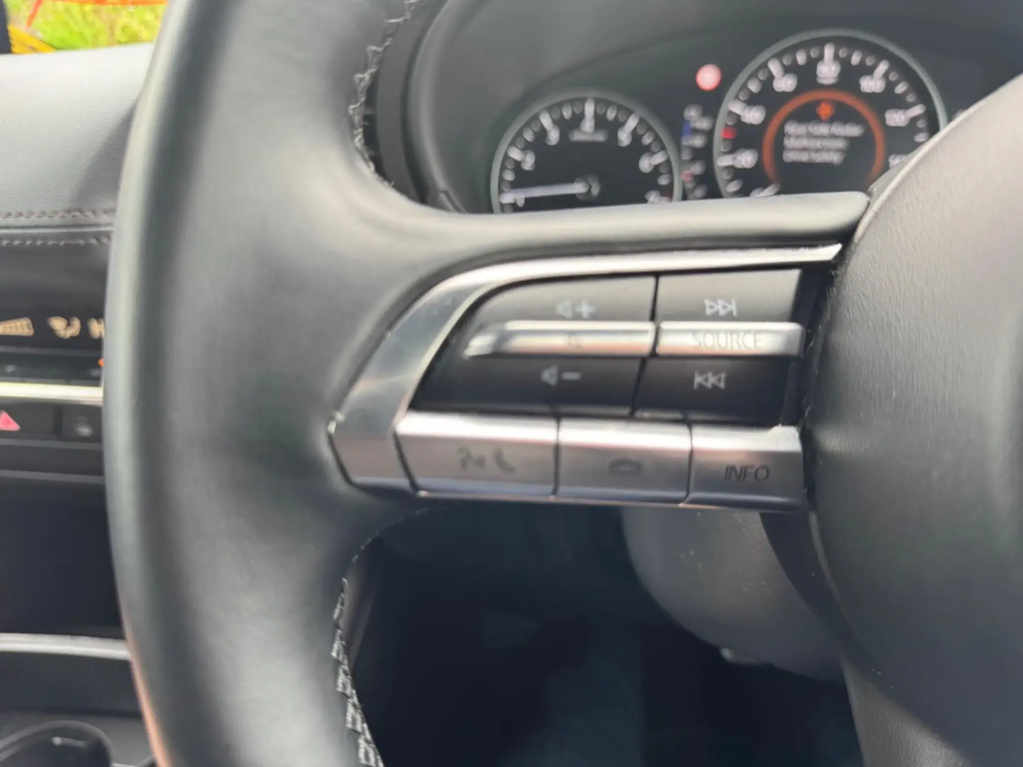 Mazda3 Image 8