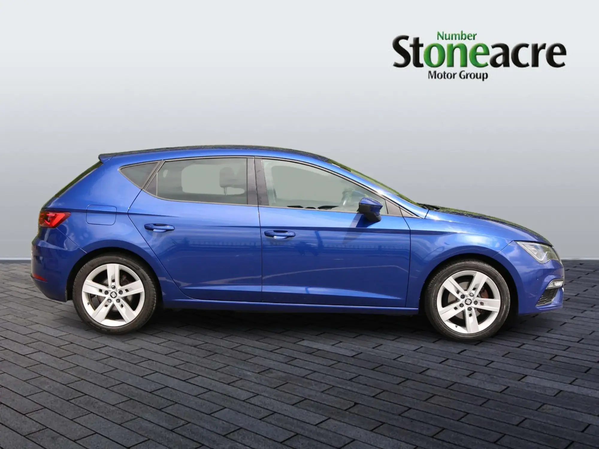 SEAT Leon 1.5 TSI EVO FR Hatchback 5dr Petrol Manual Euro 6 (s/s) (130 ps) DF69JYT Image 2