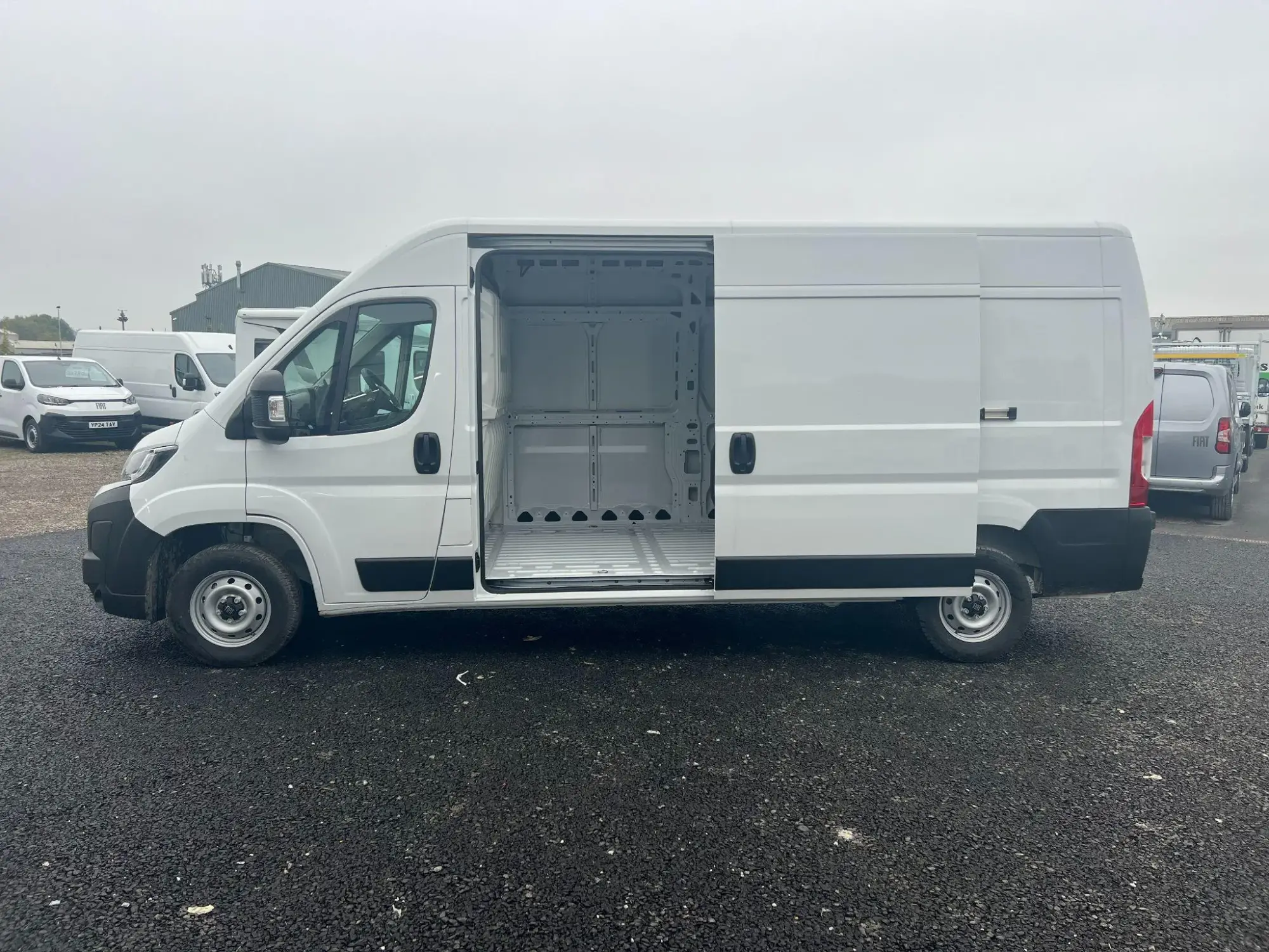 Fiat Ducato Panel Van Image 9