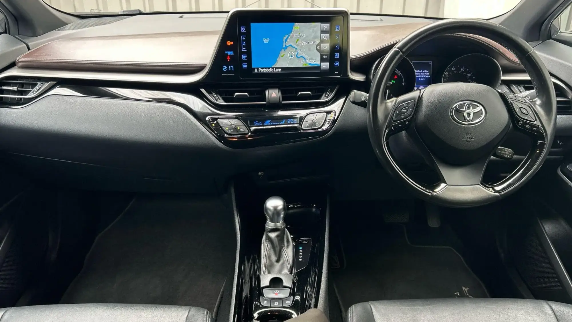 Toyota C-HR Self-Charging Hybrid Image 9 Toyota C-HR Self-Charging Hybrid Image 9