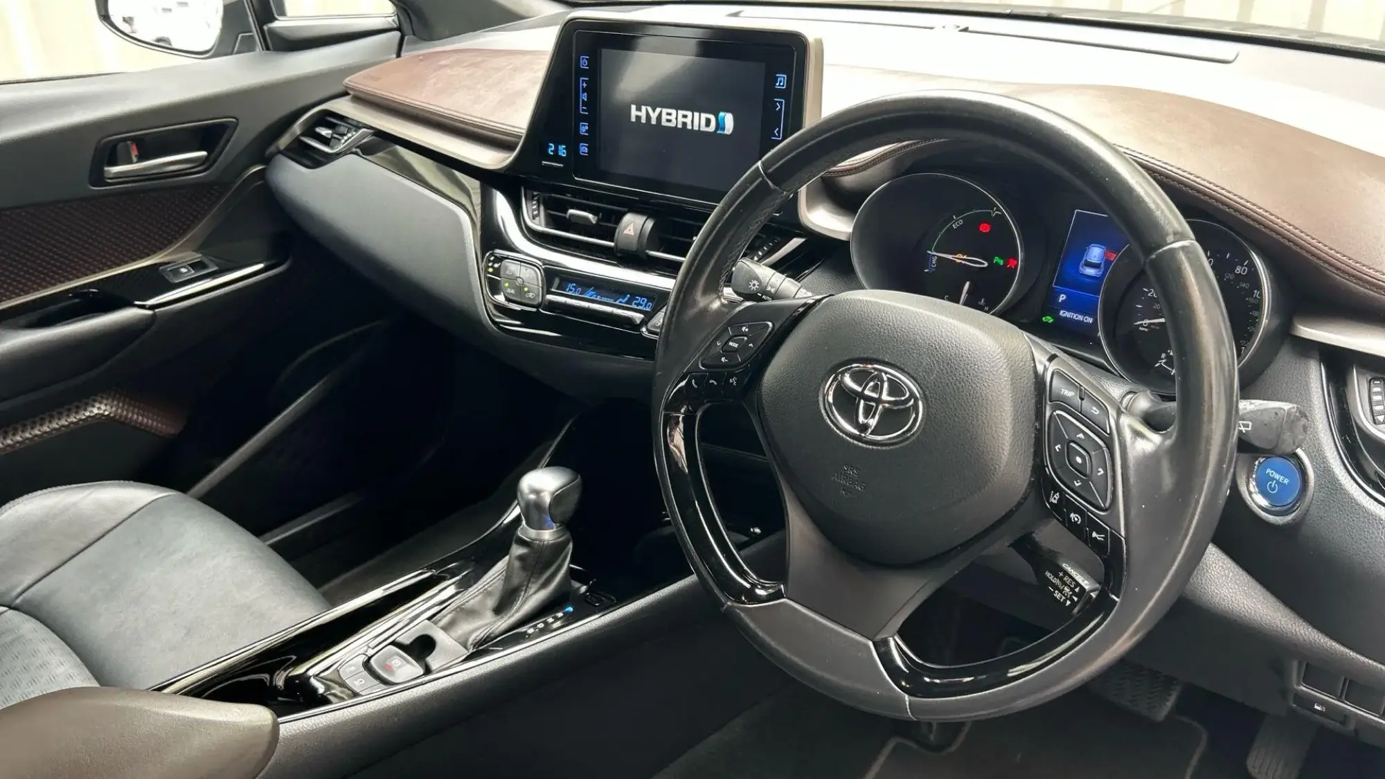 Toyota C-HR Self-Charging Hybrid Image 10 Toyota C-HR Self-Charging Hybrid Image 10