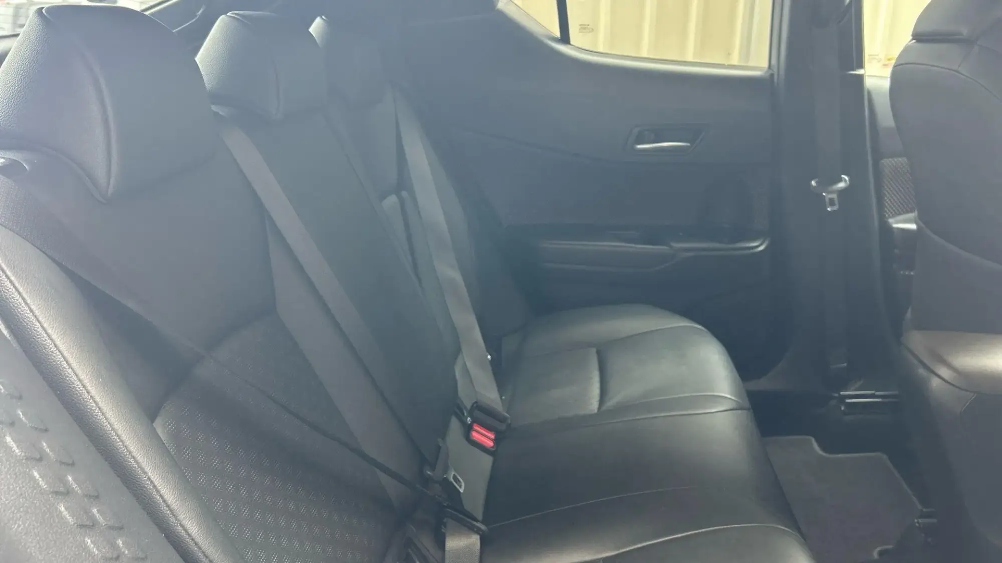 Toyota C-HR Self-Charging Hybrid Image 16 Toyota C-HR Self-Charging Hybrid Image 16