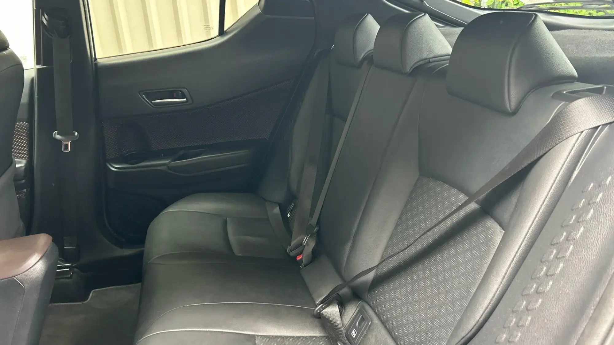 Toyota C-HR Self-Charging Hybrid Image 17 Toyota C-HR Self-Charging Hybrid Image 17