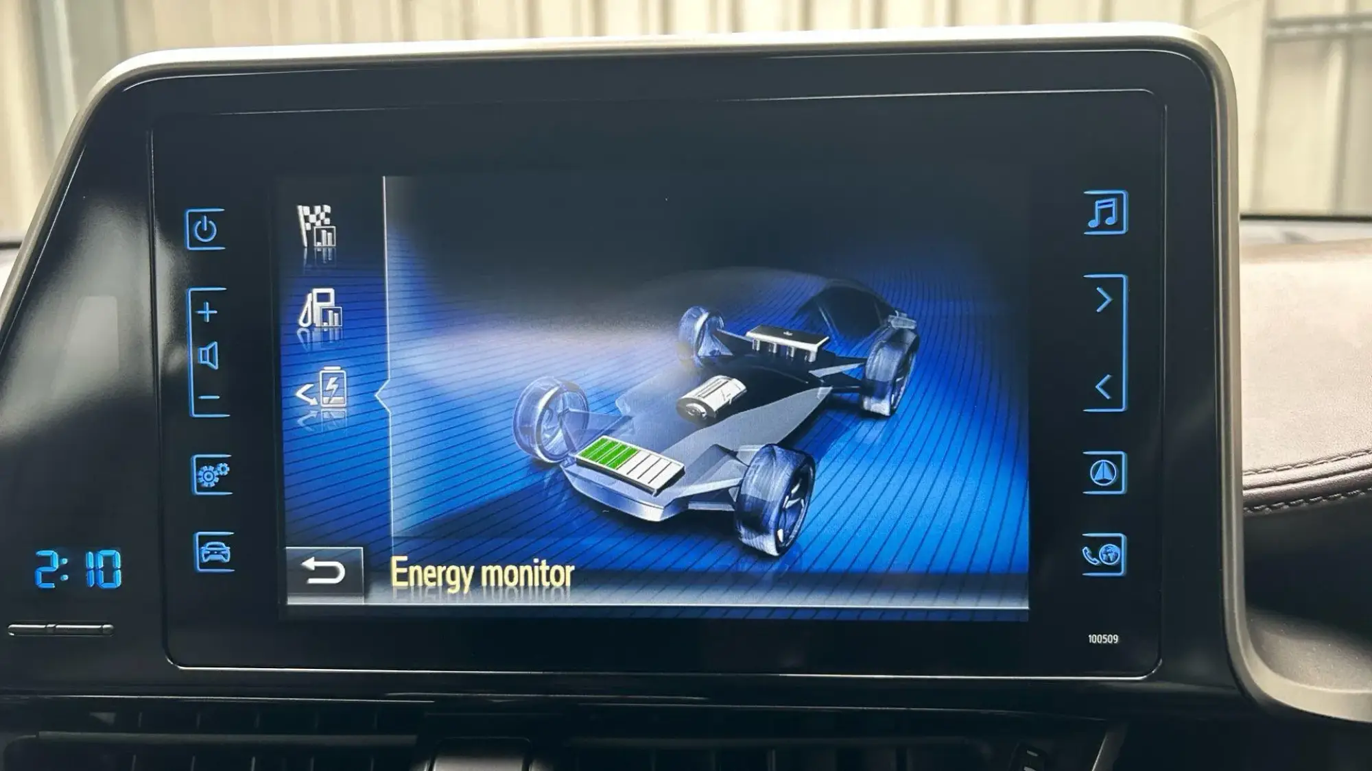 Toyota C-HR Self-Charging Hybrid Image 20 Toyota C-HR Self-Charging Hybrid Image 20