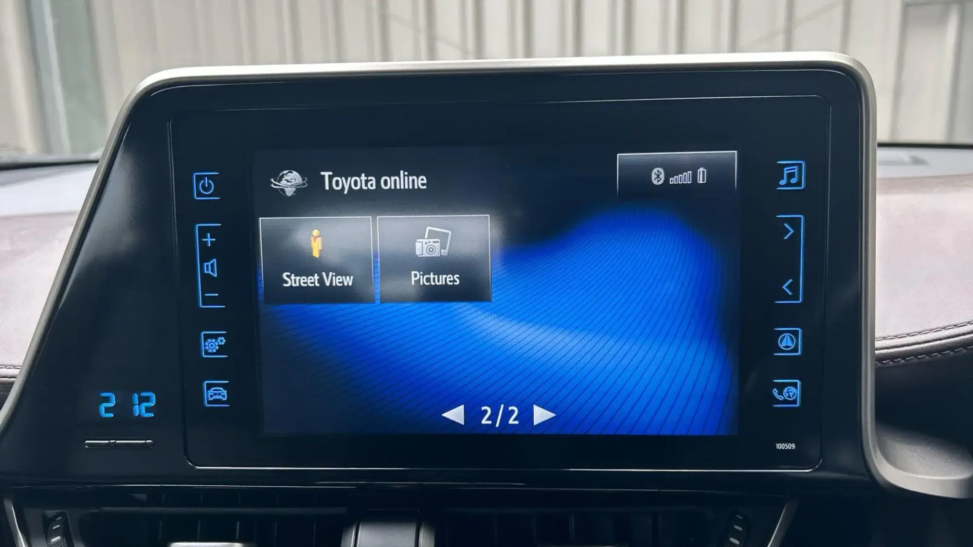 Toyota C-HR Self-Charging Hybrid Image 31 Toyota C-HR Self-Charging Hybrid Image 31