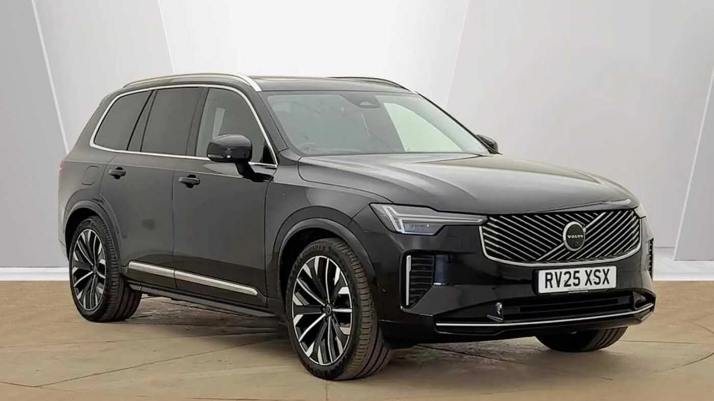 Volvo XC90 listing photo