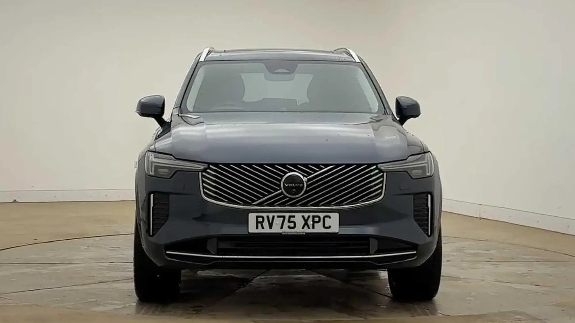 Volvo XC90 Plug-In Hybrid Image 8 Volvo XC90 Plug-In Hybrid Image 8