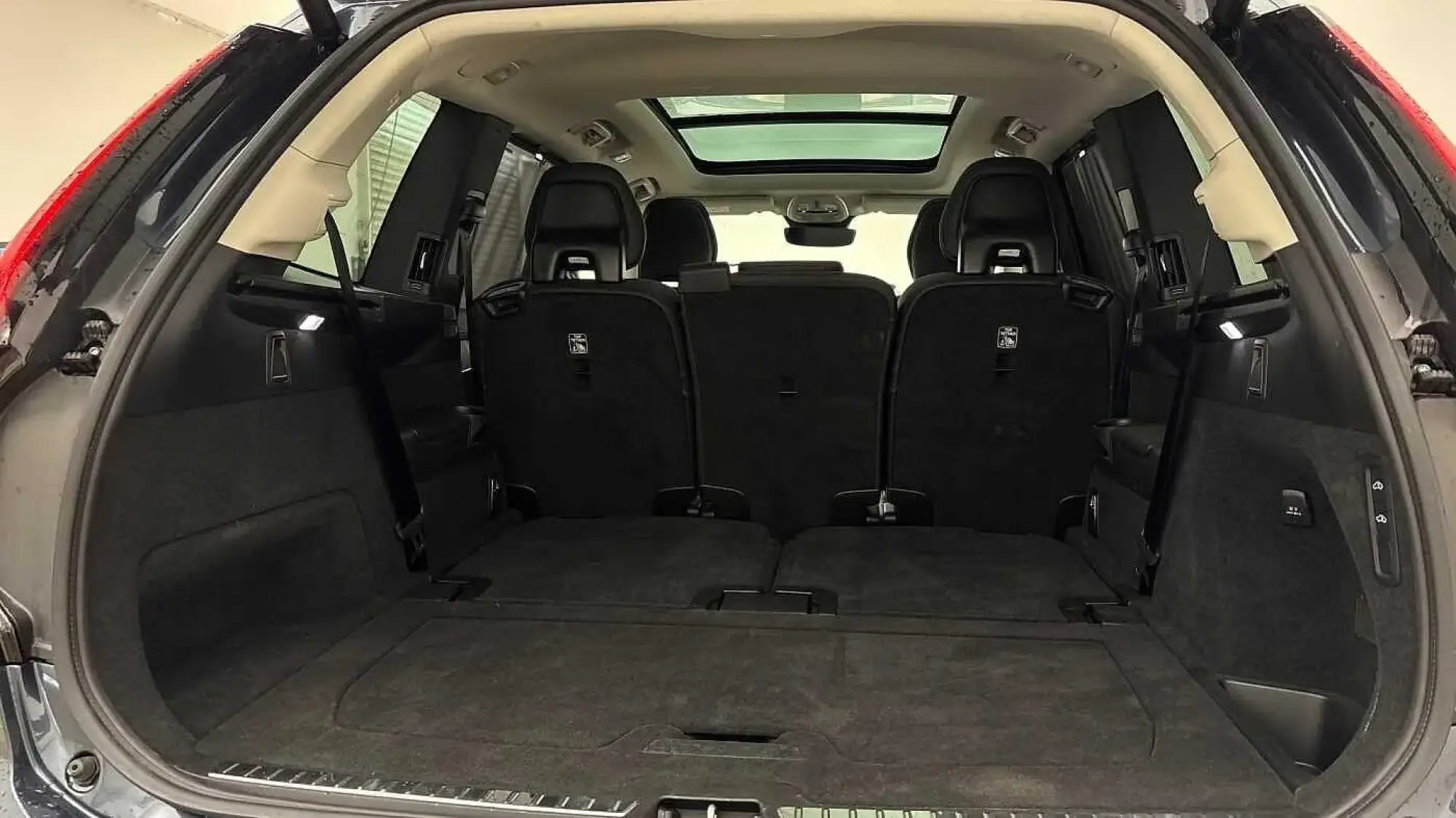 Volvo XC90 Plug-In Hybrid Image 13 Volvo XC90 Plug-In Hybrid Image 13