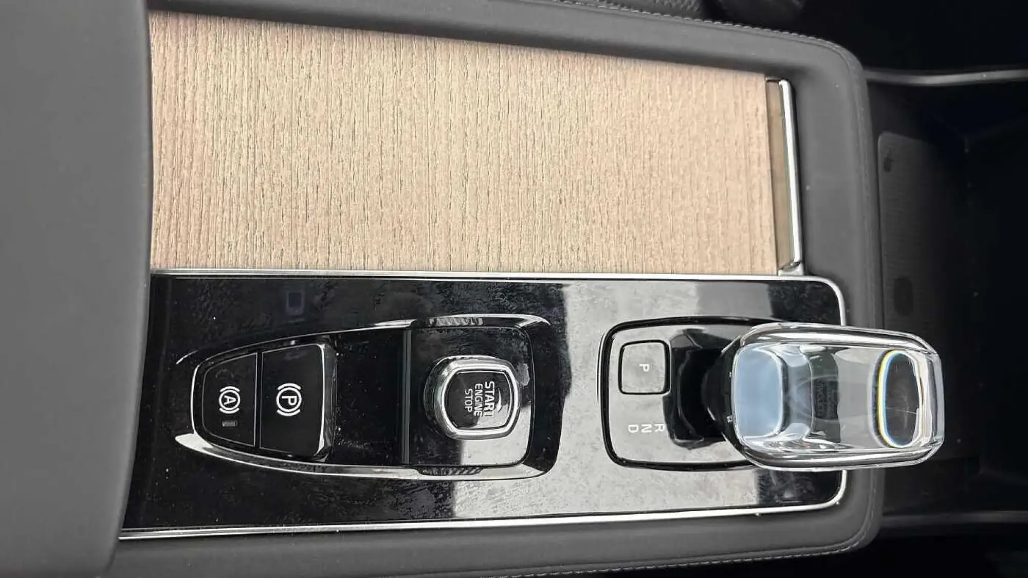 Volvo XC90 Plug-In Hybrid Image 32 Volvo XC90 Plug-In Hybrid Image 32