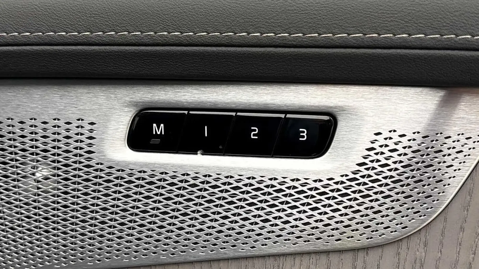 Volvo XC90 Plug-In Hybrid Image 25 Volvo XC90 Plug-In Hybrid Image 25