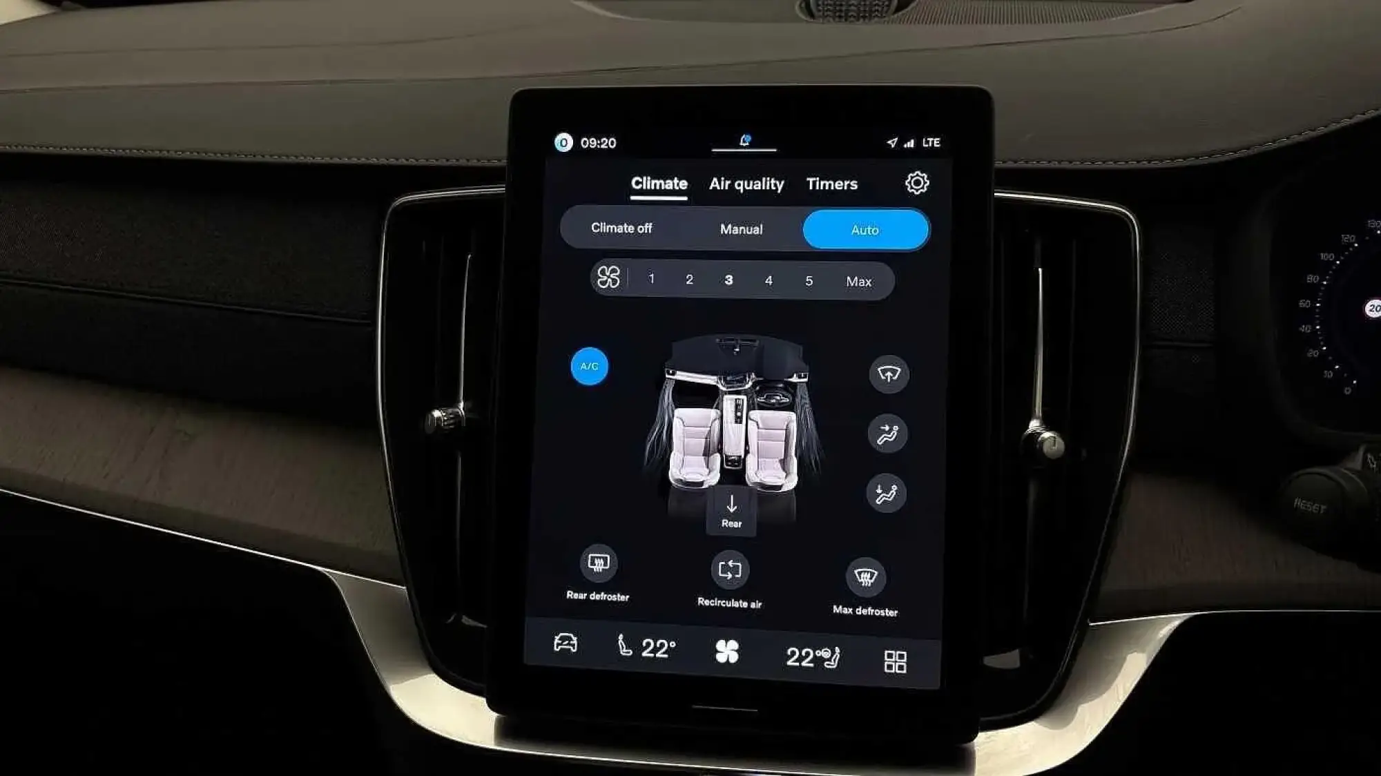 Volvo XC90 Plug-In Hybrid Image 38 Volvo XC90 Plug-In Hybrid Image 38