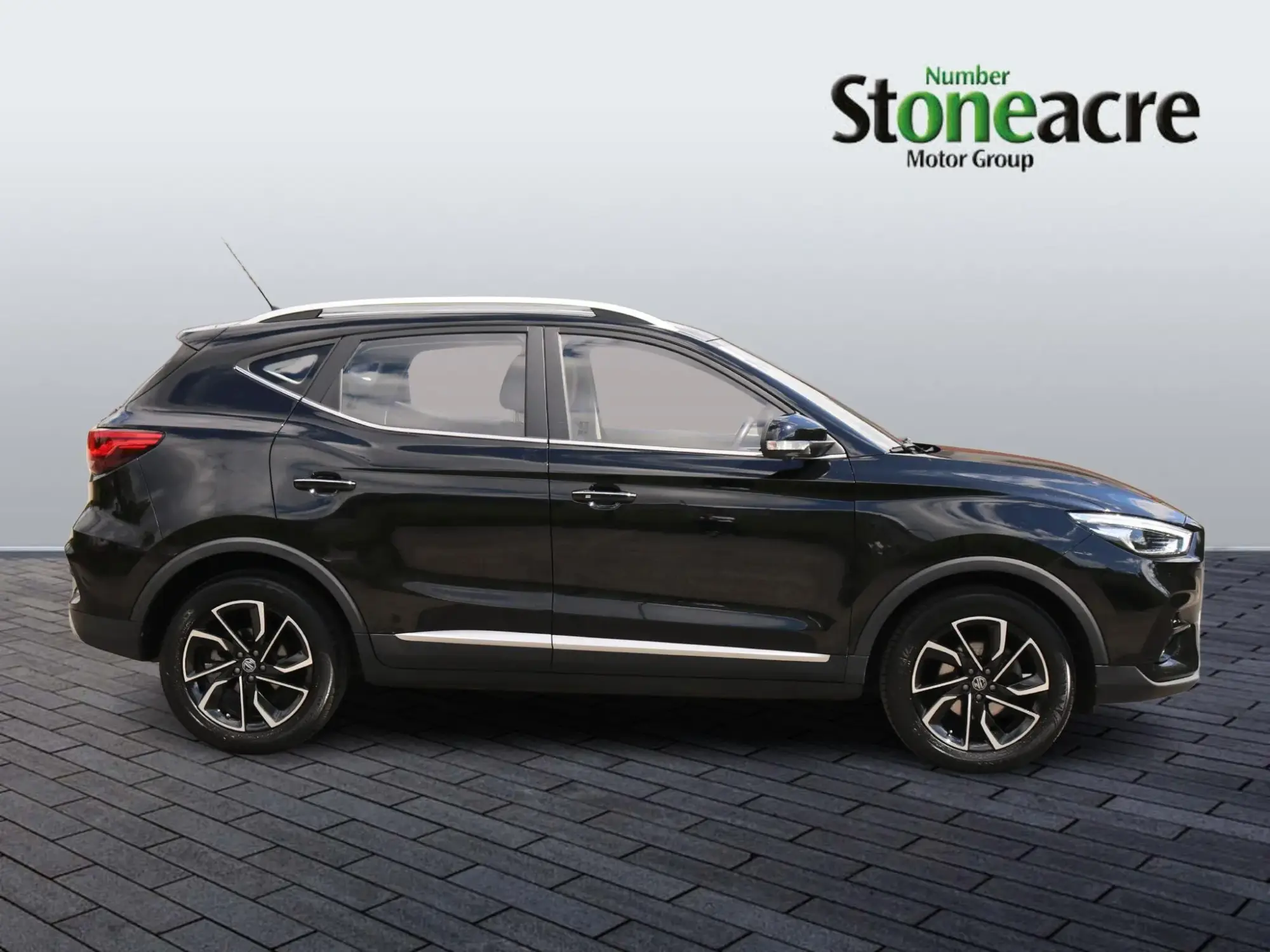 MG ZS 1.0 T-GDI Exclusive SUV 5dr Petrol Manual Euro 6 (111 ps) MF72KRX Image 2