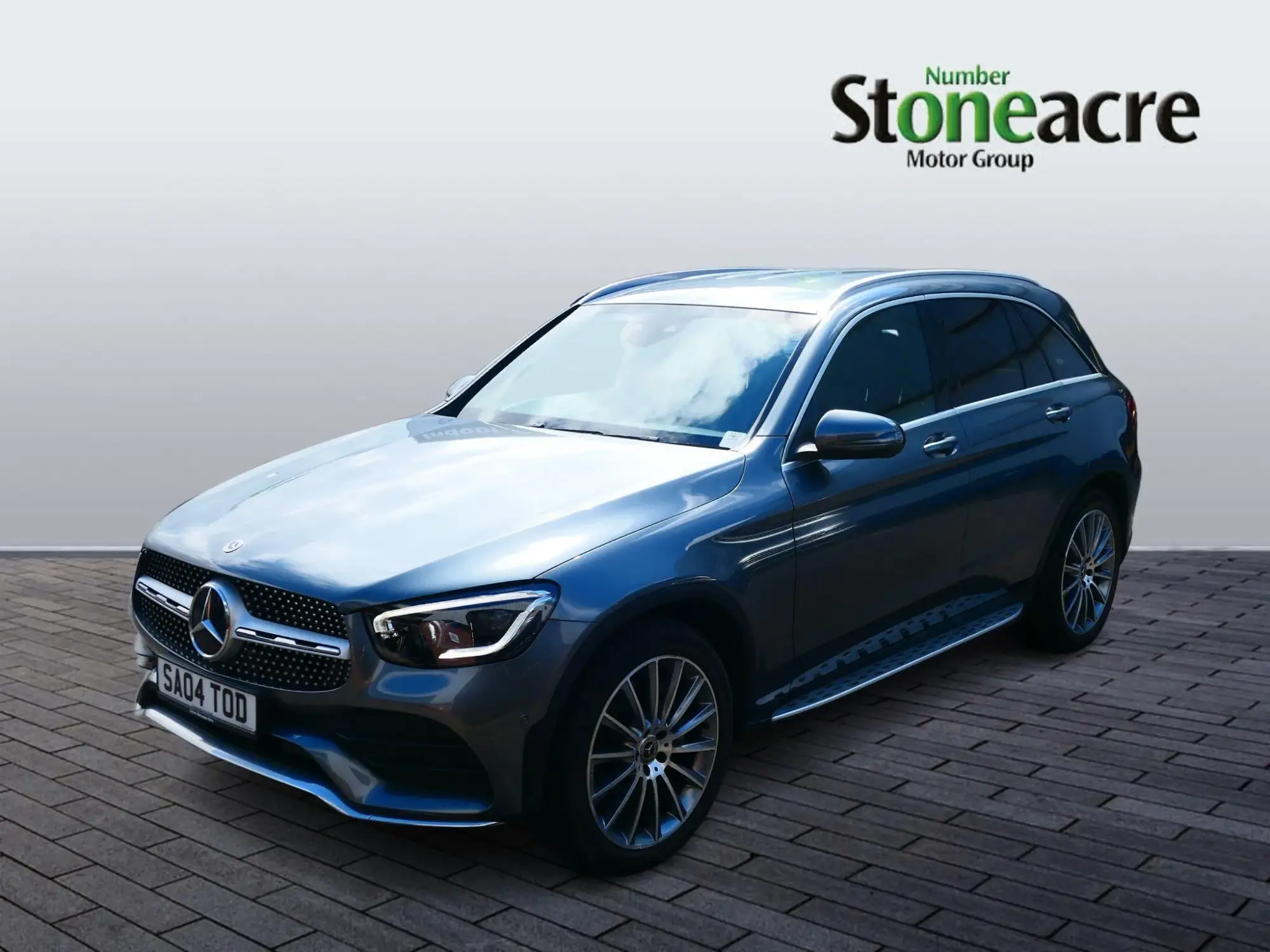 Mercedes-Benz GLC 2.0 GLC220d AMG Line (Premium) G-Tronic+ 4MATIC Euro 6 (s/s) 5dr GF70MPY Image 3