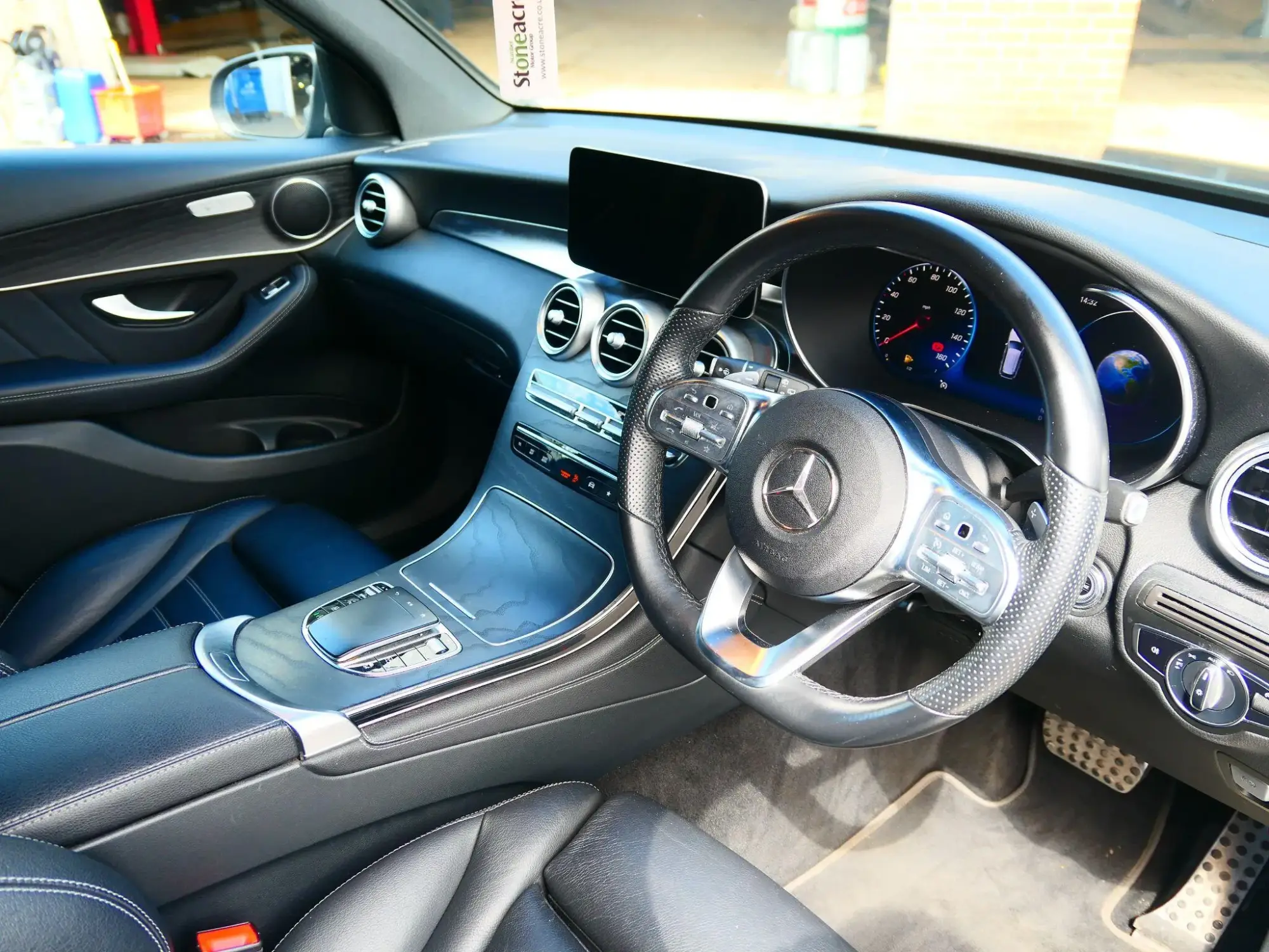 Mercedes-Benz GLC Image 10 Mercedes-Benz GLC Image 10