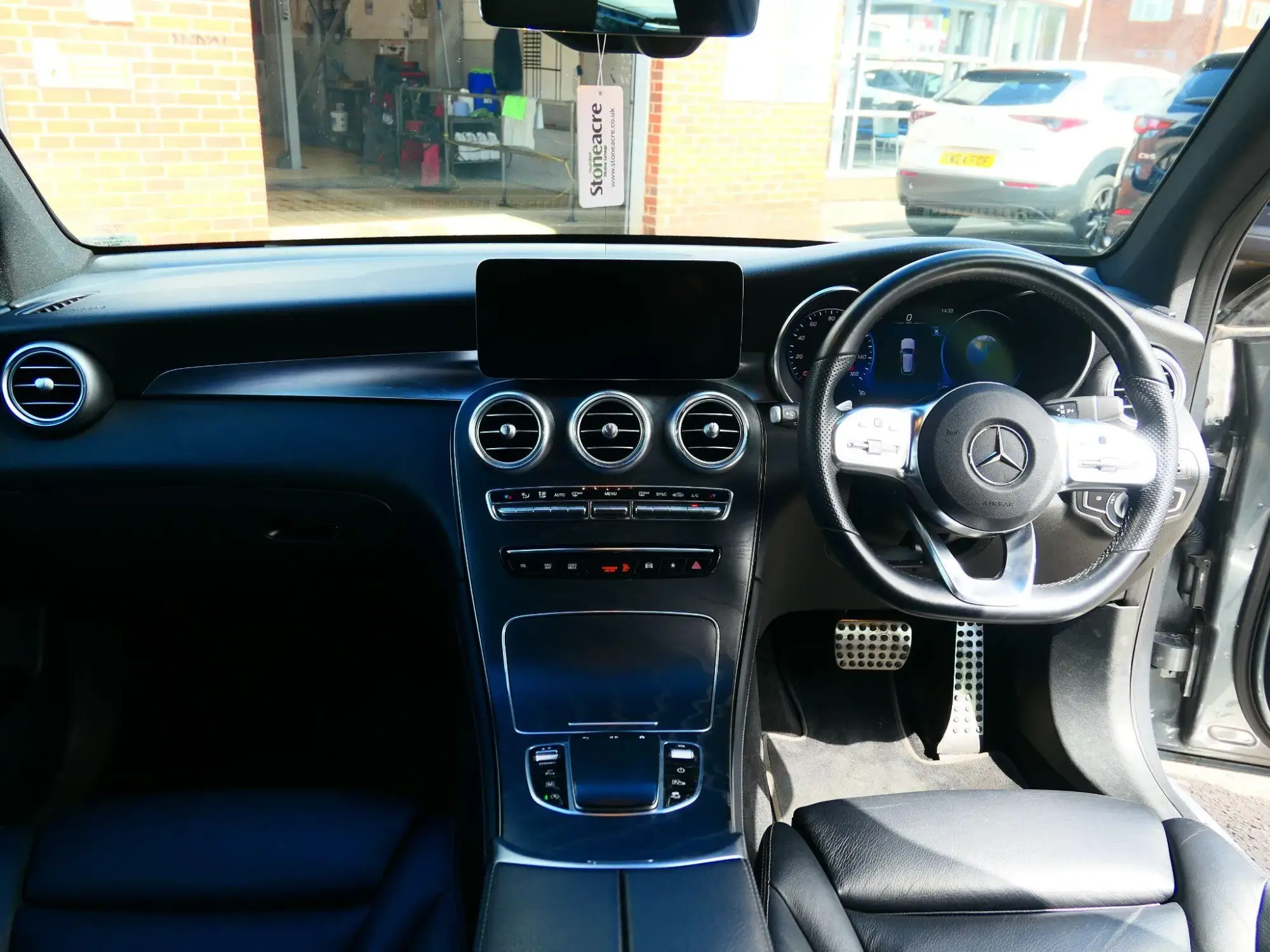 Mercedes-Benz GLC Image 12 Mercedes-Benz GLC Image 12