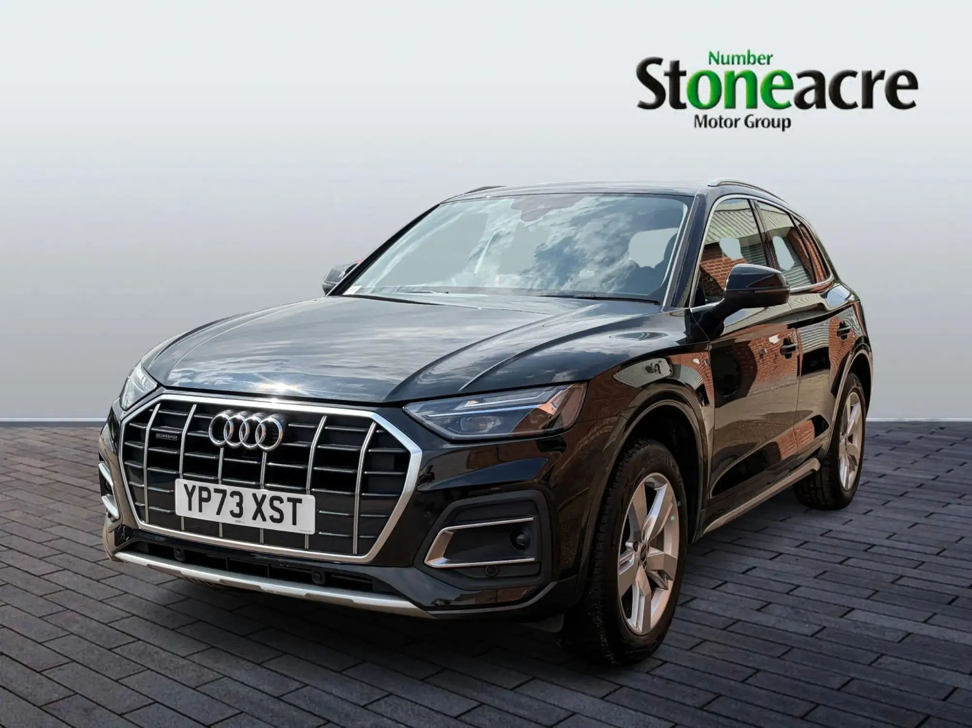 Audi Q5 2.0 TFSI 45 Sport S Tronic quattro Euro 6 (s/s) 5dr YP73XST Image 3