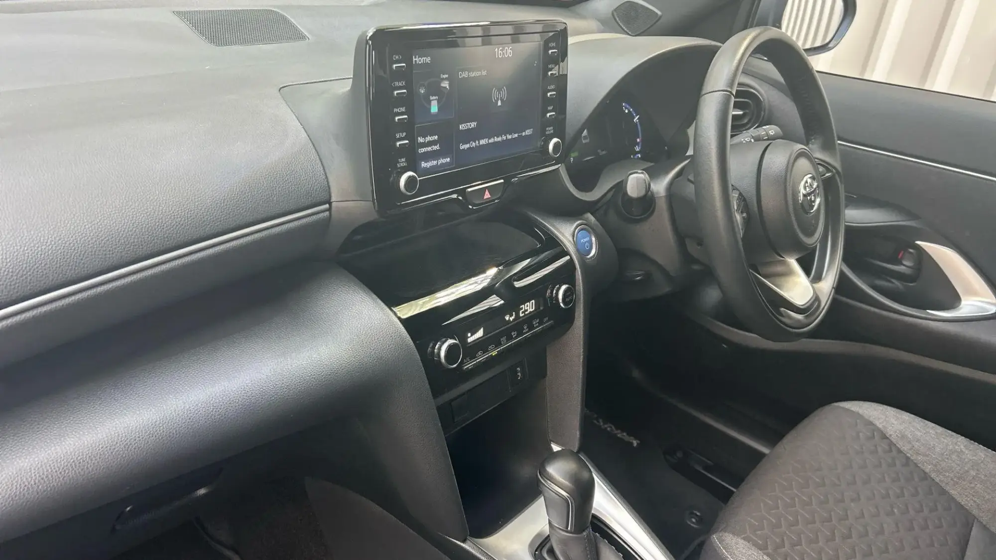 Toyota Yaris Cross Image 40
