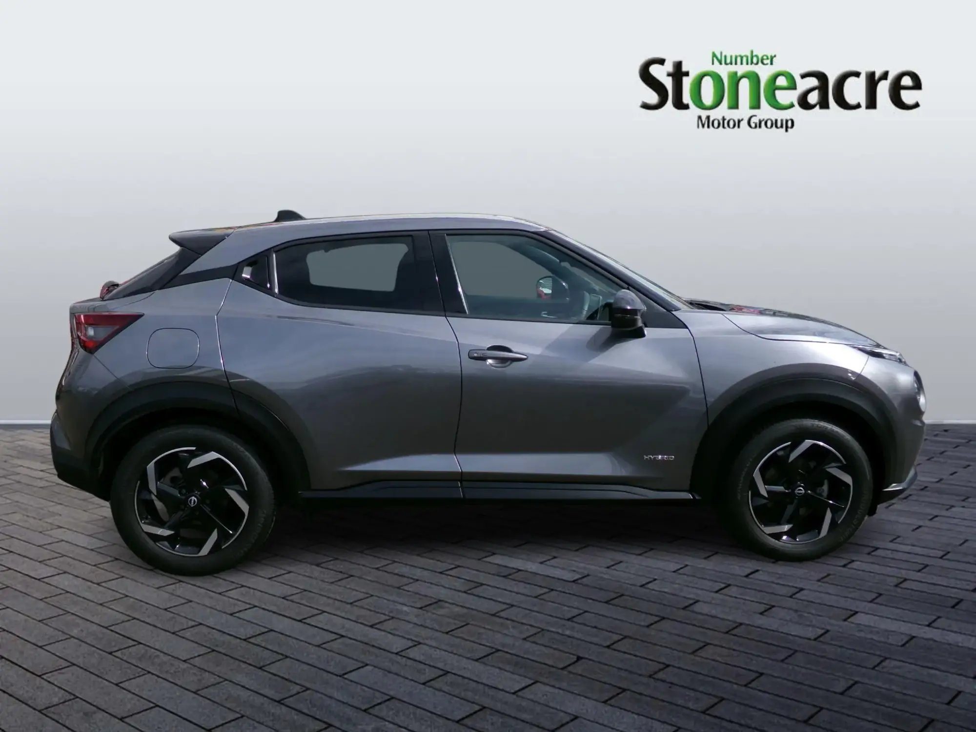 Nissan Juke Hybrid Image 2