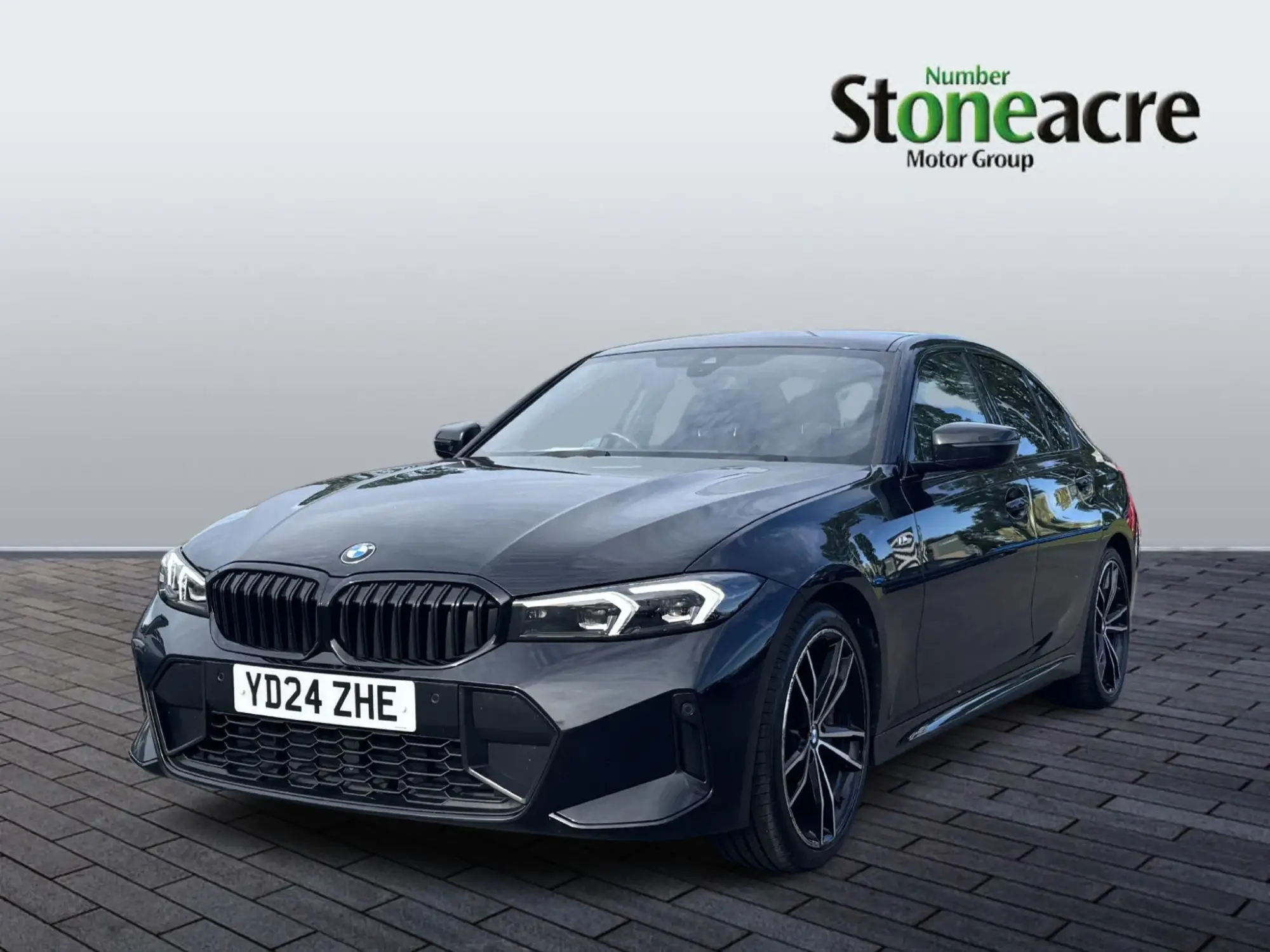 BMW 3 Series Image 7