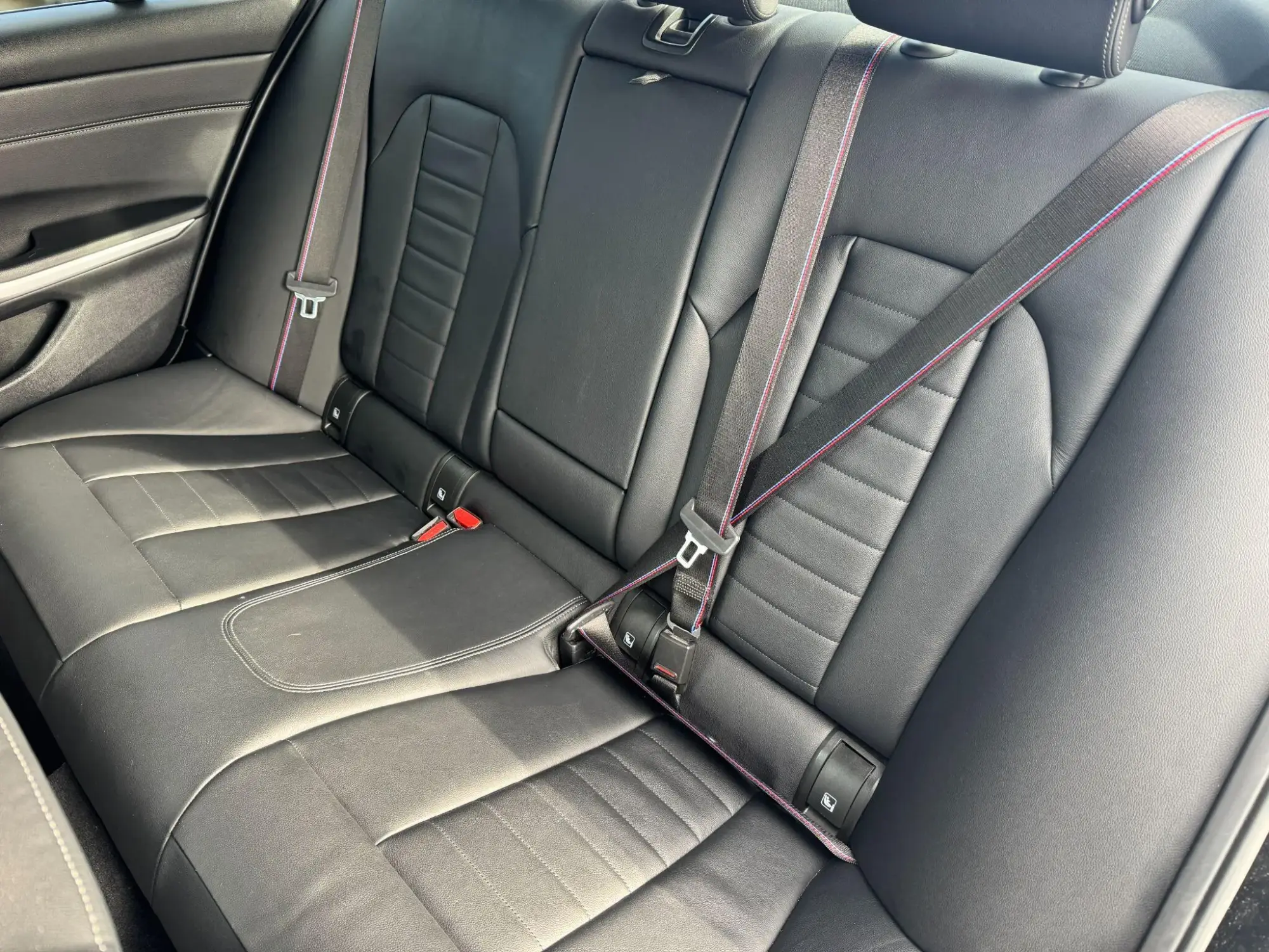 BMW 3 Series Image 13