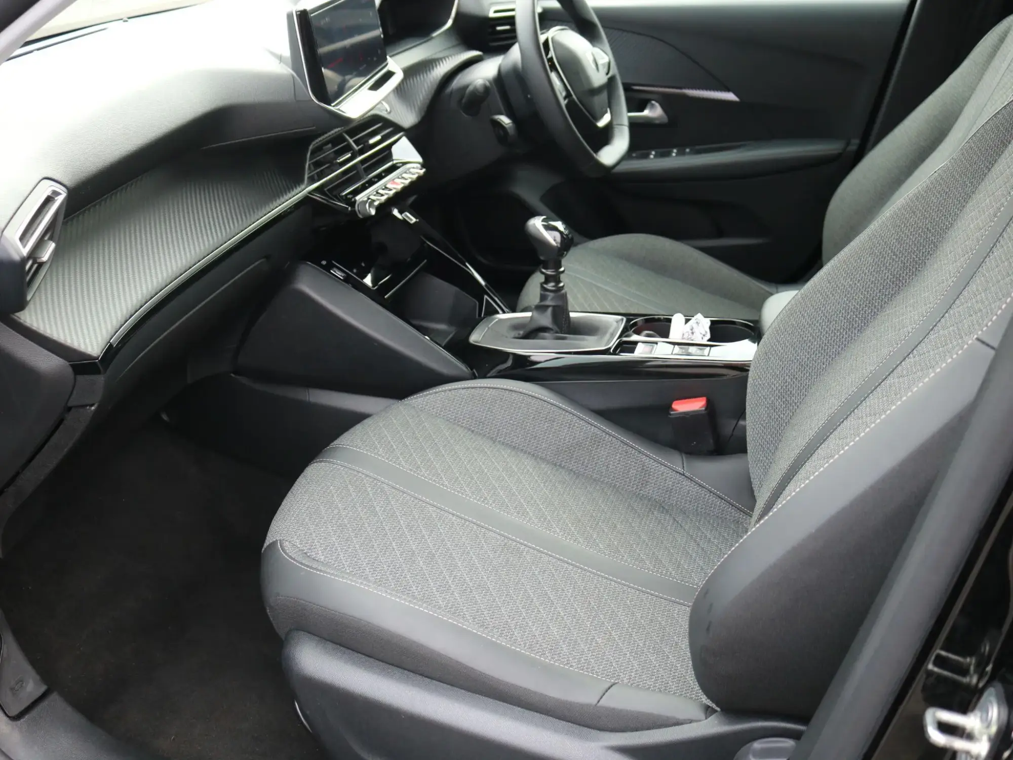 Peugeot 208 Image 16 Peugeot 208 Image 16