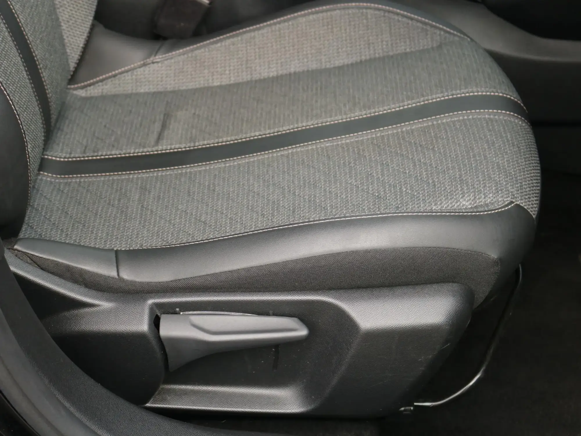 Peugeot 208 Image 31 Peugeot 208 Image 31