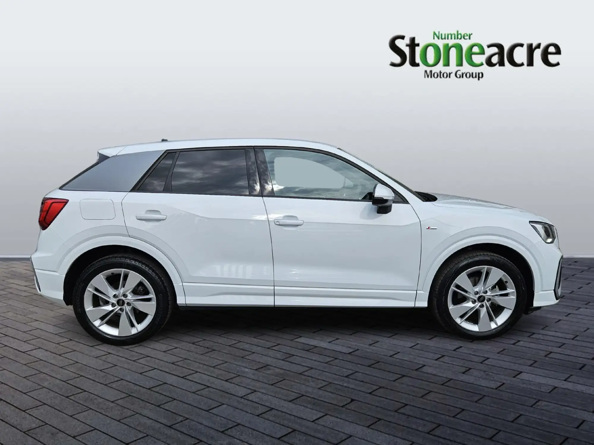 Audi Q2 1.0 TFSI 30 S line Euro 6 (s/s) 5dr ND24WGP Image 2