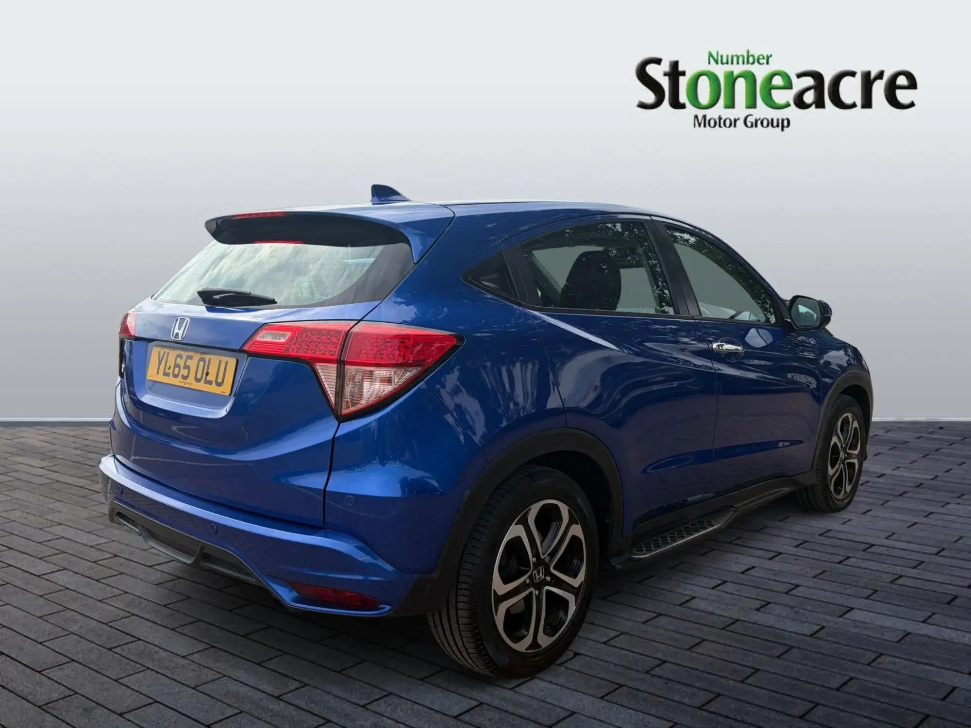 Honda HR-V 1.5 i-VTEC Black Edition 5dr YL65OLU Image 3