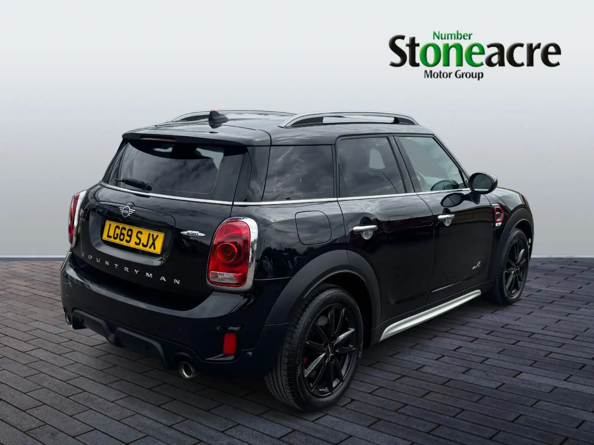 MINI Countryman 2.0 [306] John Cooper Works ALL4 5dr Auto LG69SJX Image 3
