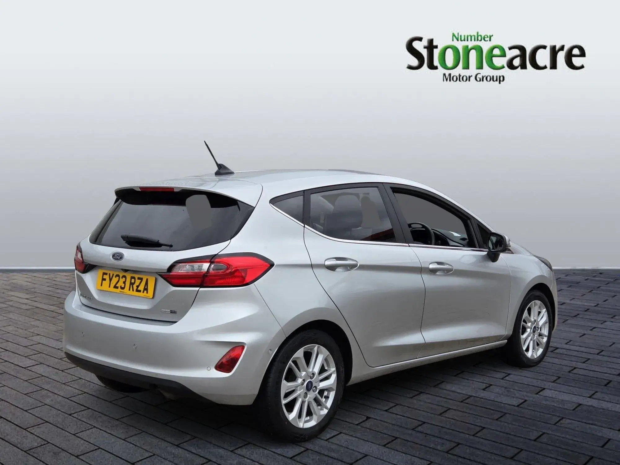 Ford Fiesta 1.0 EcoBoost 125 Titanium 5dr FY23RZA Image 3