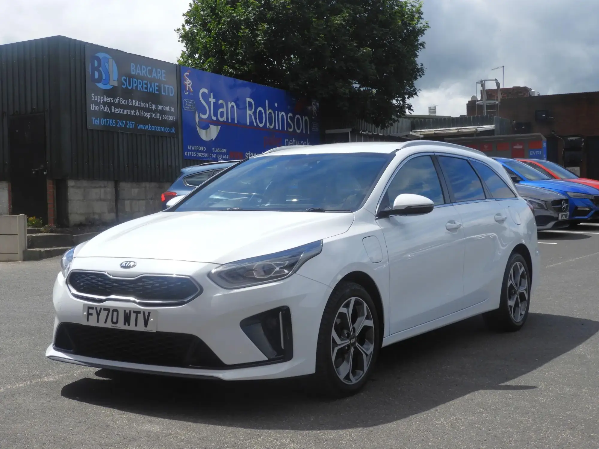 Kia Ceed 1.6 GDi 8.9kWh 3 Sportswagon DCT Euro 6 (s/s) 5dr FY70WTV Image 3