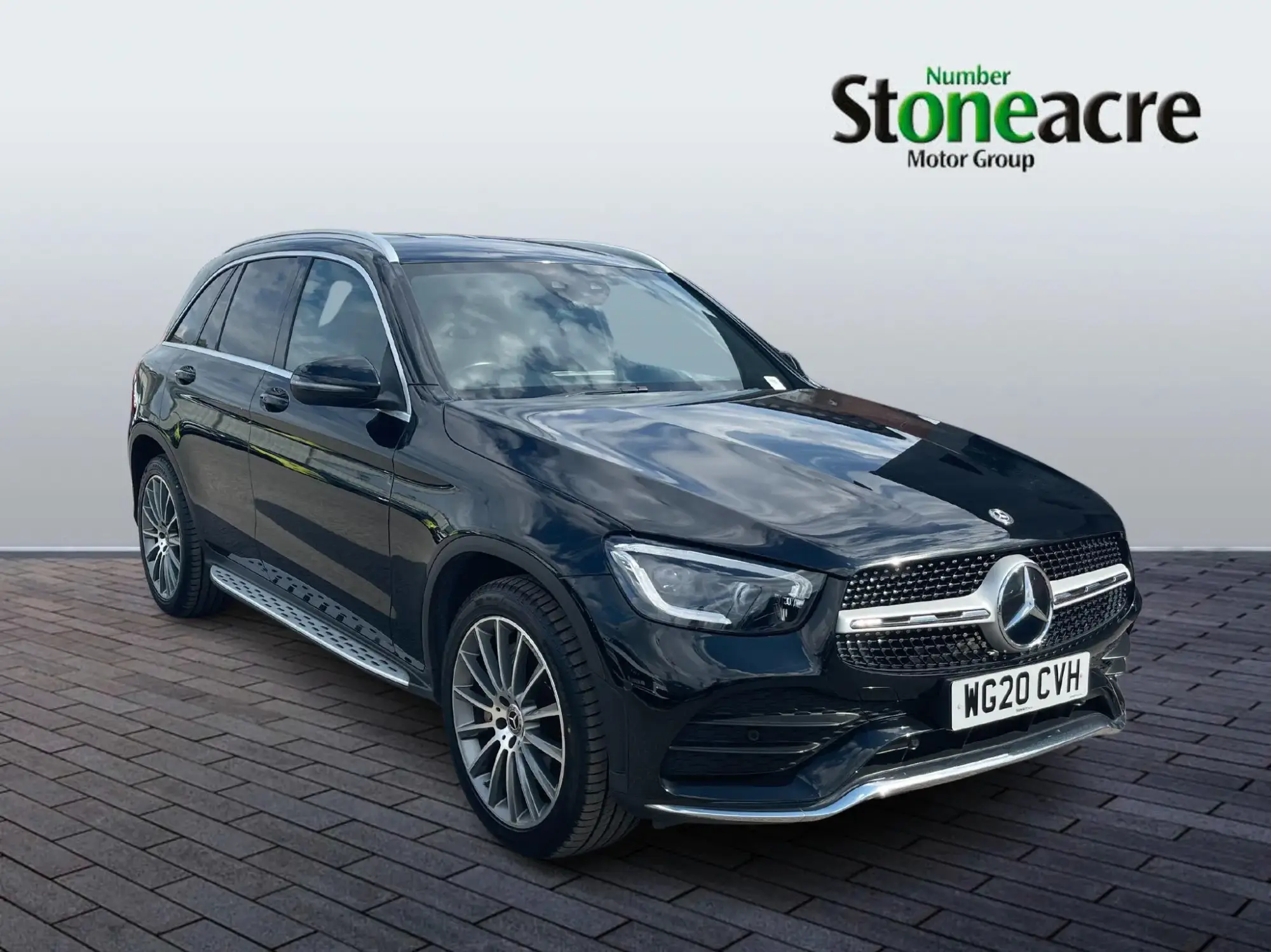 Mercedes-Benz GLC 2.0 GLC300d AMG Line (Premium) SUV 5dr Diesel G-Tronic+ 4MATIC Euro 6 (s/s) (245 ps) WG20CVH Image 1