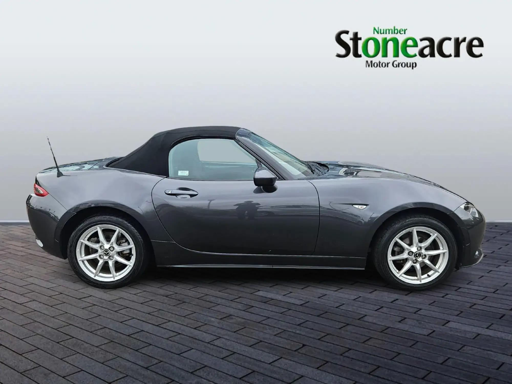 Mazda MX-5 1.5 SKYACTIV-G SE-L Nav Convertible 2dr Petrol Manual Euro 6 (131 ps) NG18ZXH Image 2