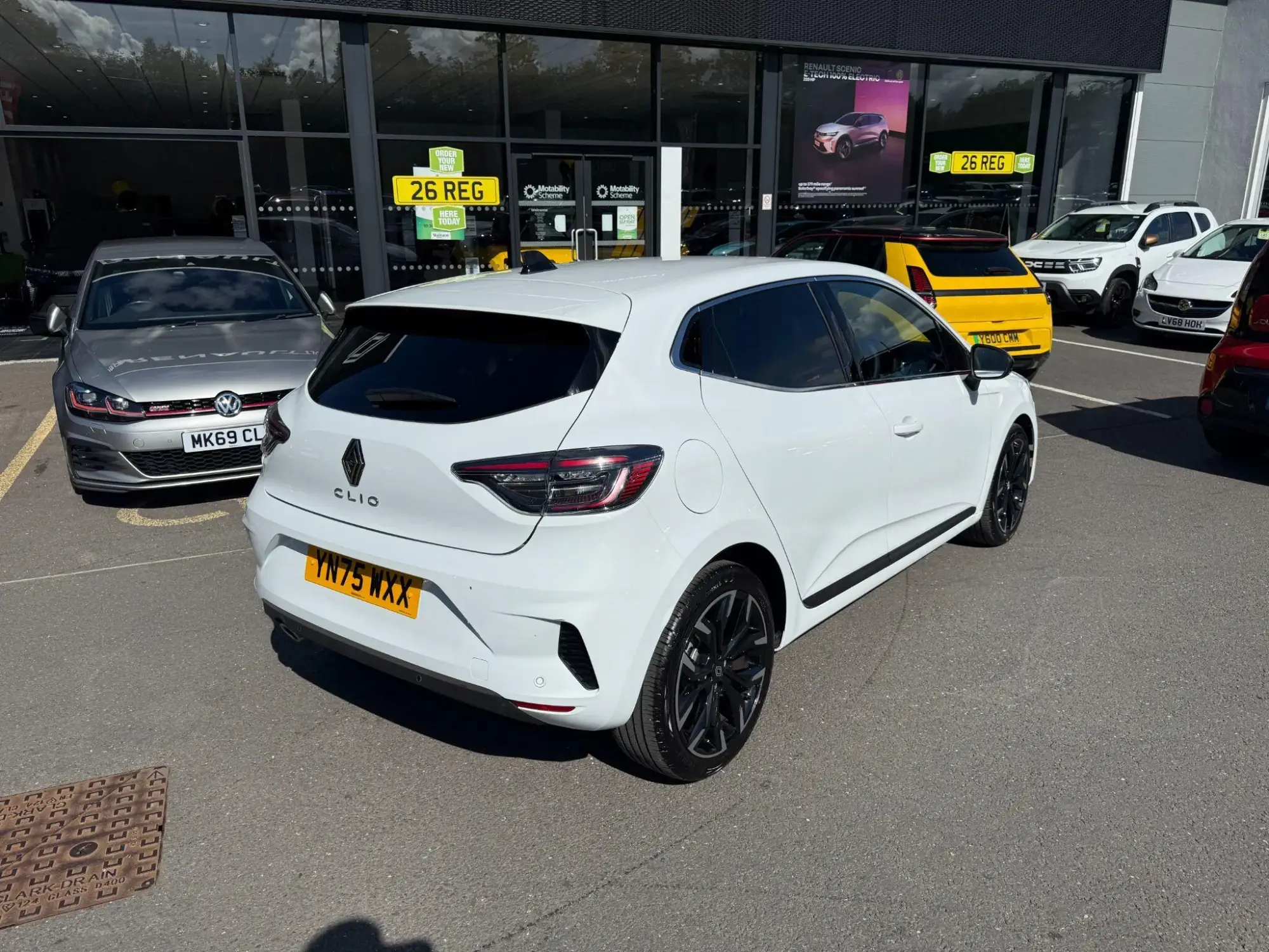 Renault Clio 1.0 TCe techno Euro 6 (s/s) 5dr YN75WXX Image 3