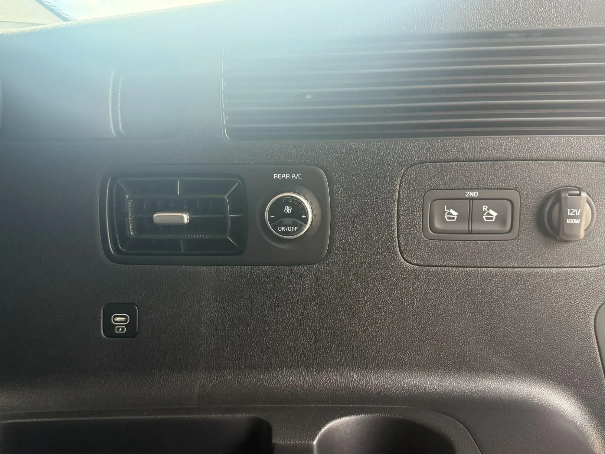Kia Sorento Image 15 Kia Sorento Image 15