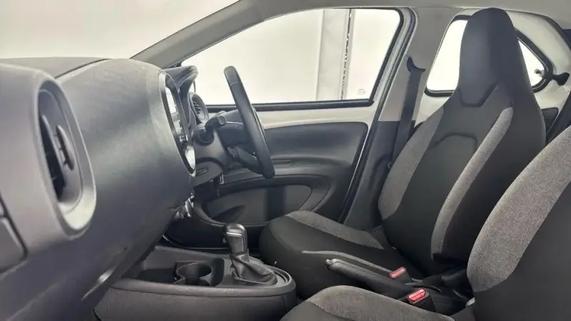 TOYOTA AYGO X 1.0 VVT I PURE 5DR AUTO CV23ACJ 50,255 MILES PETROL AUTOMATIC 5...