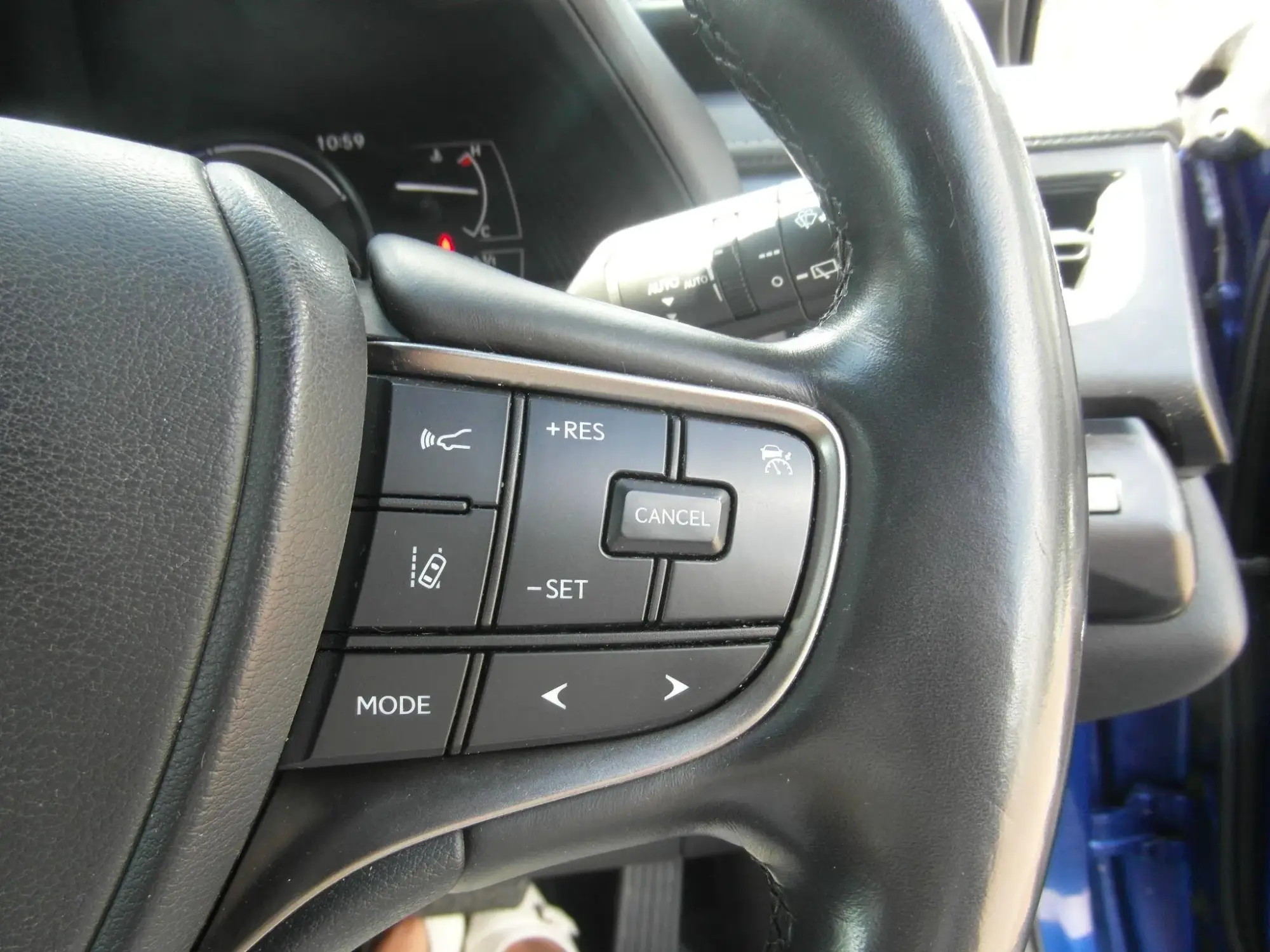 Lexus UX Self-Charging Hybrid Image 25 Lexus UX Self-Charging Hybrid Image 25
