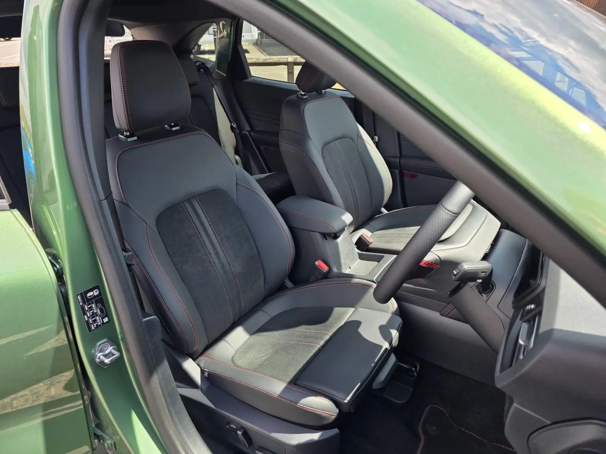 Ford Kuga Hybrid Image 15 Ford Kuga Hybrid Image 15