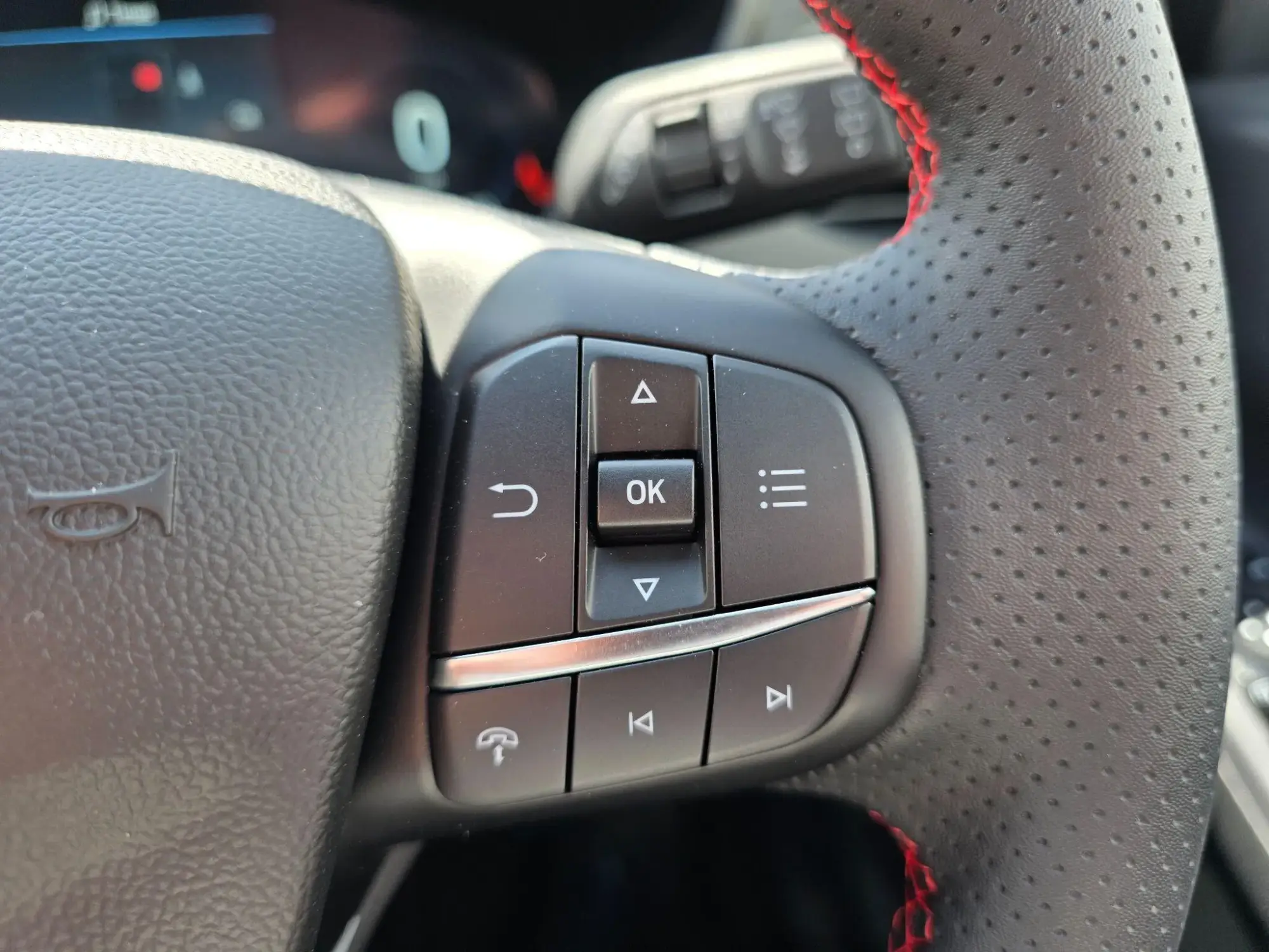 Ford Kuga Hybrid Image 18 Ford Kuga Hybrid Image 18