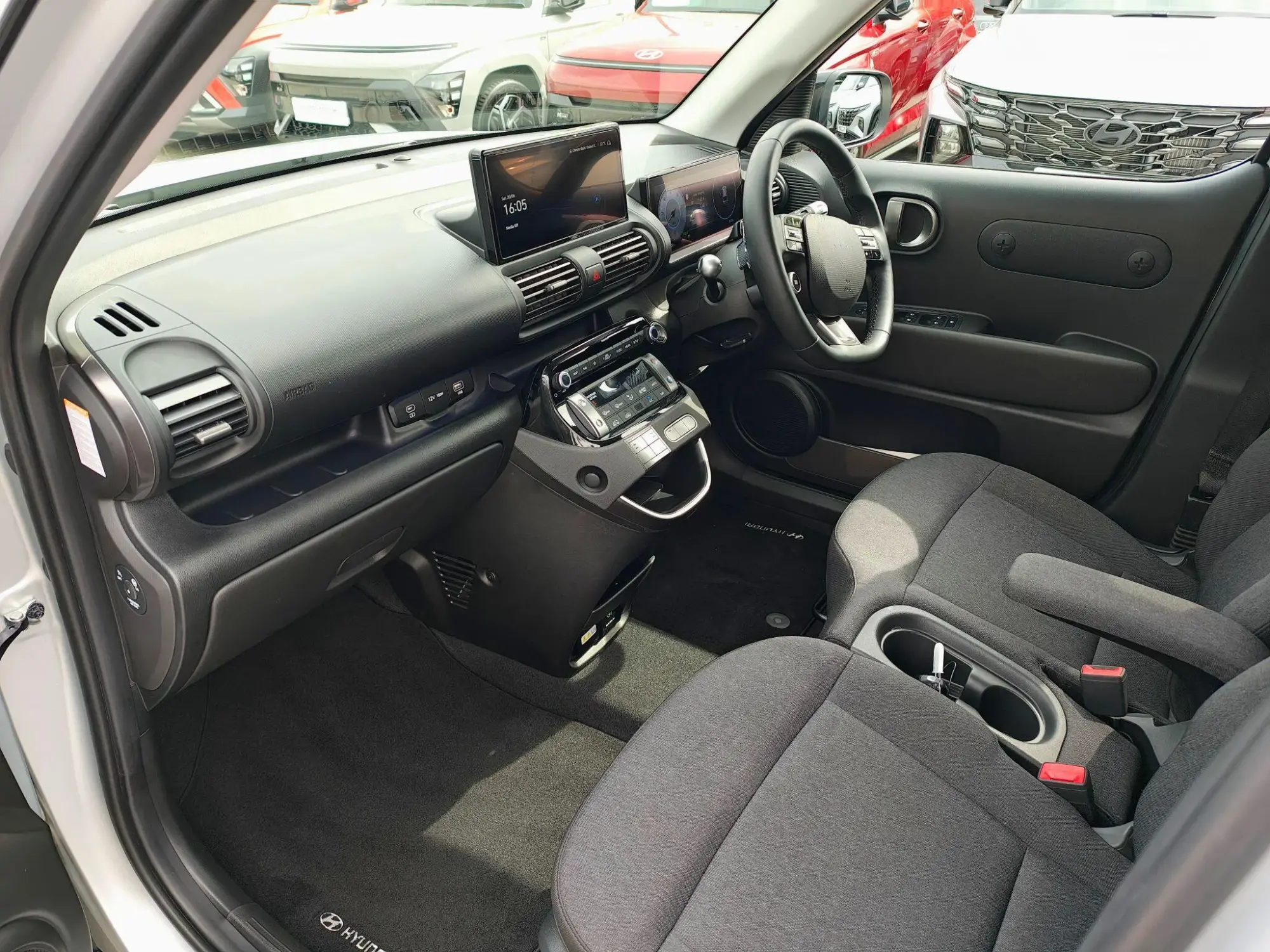 Hyundai INSTER Image 23