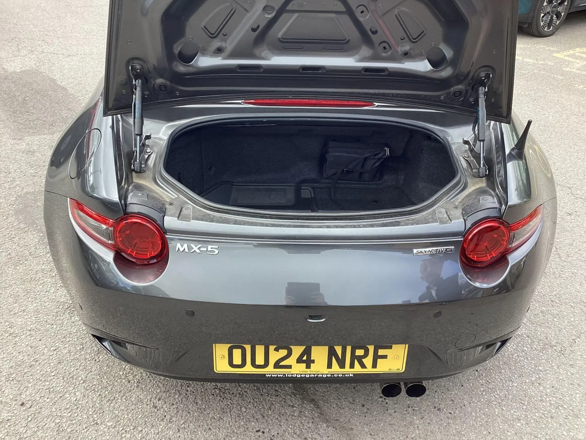 Mazda MX-5 Image 9 Mazda MX-5 Image 9