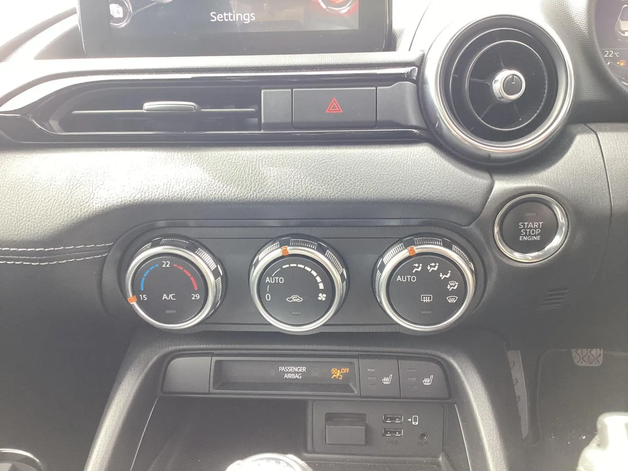 Mazda MX-5 Image 14 Mazda MX-5 Image 14