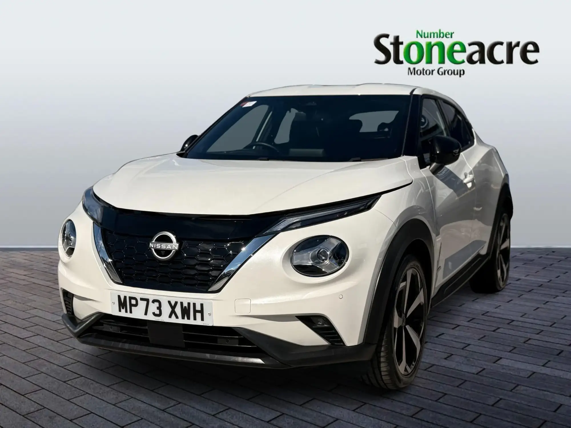 Nissan Juke Hybrid 1.6 Tekna Auto Euro 6 5dr MP73XWH Image 3