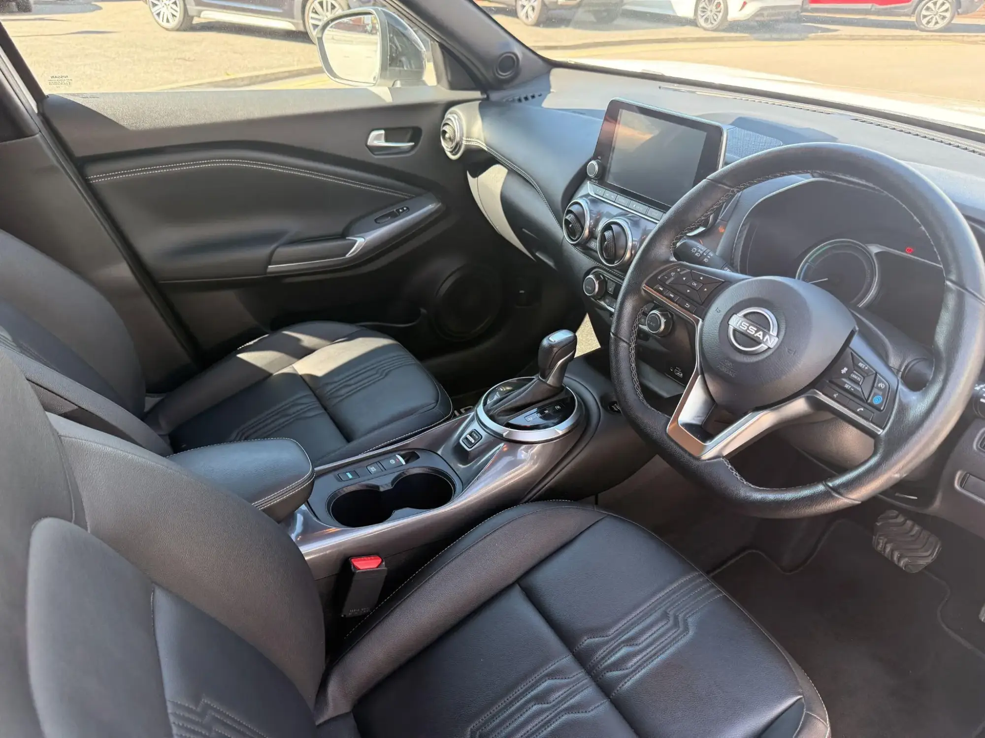 Nissan Juke Hybrid Image 9 Nissan Juke Hybrid Image 9