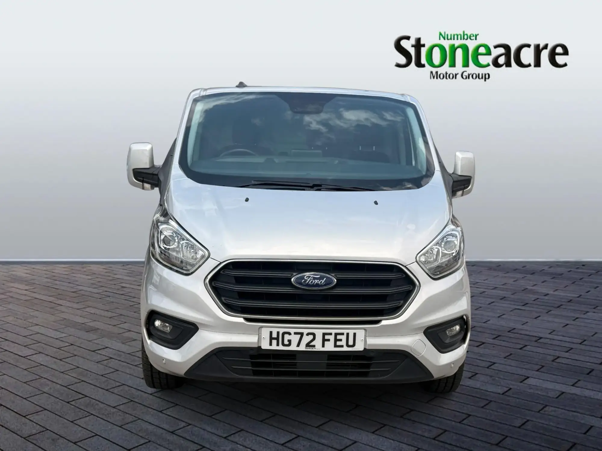 Ford Transit Custom 2.0 300 EcoBlue Limited L2 H1 Euro 6 (s/s) 5dr HG72FEU Image 2