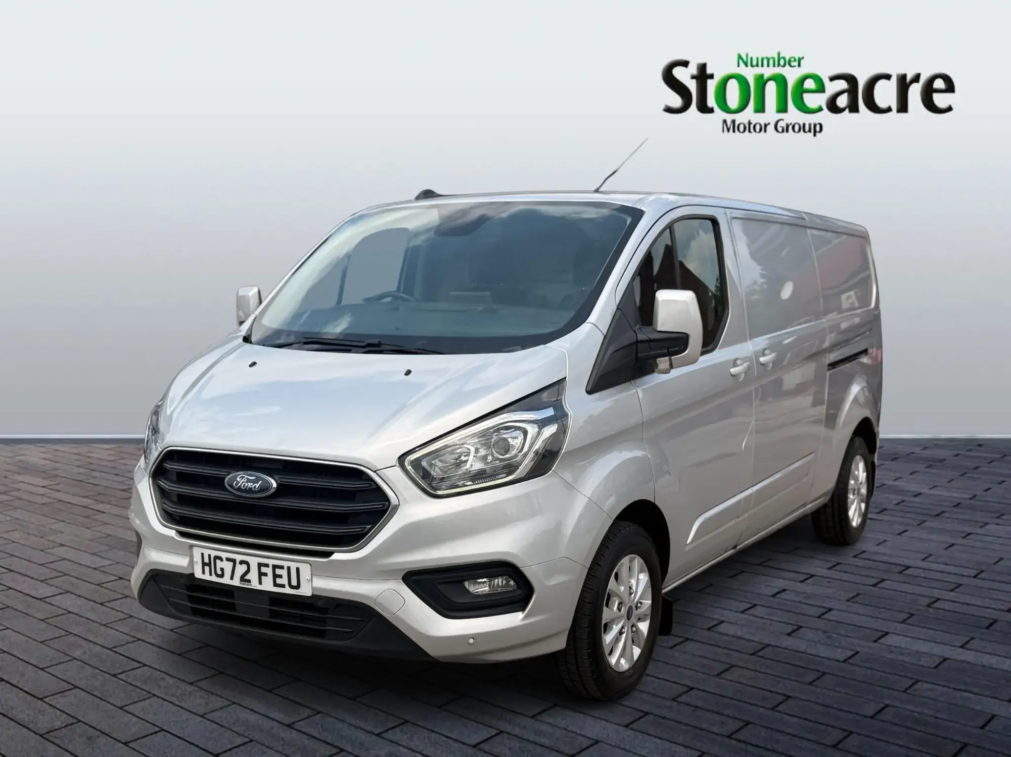 Ford Transit Custom 2.0 300 EcoBlue Limited L2 H1 Euro 6 (s/s) 5dr HG72FEU Image 3