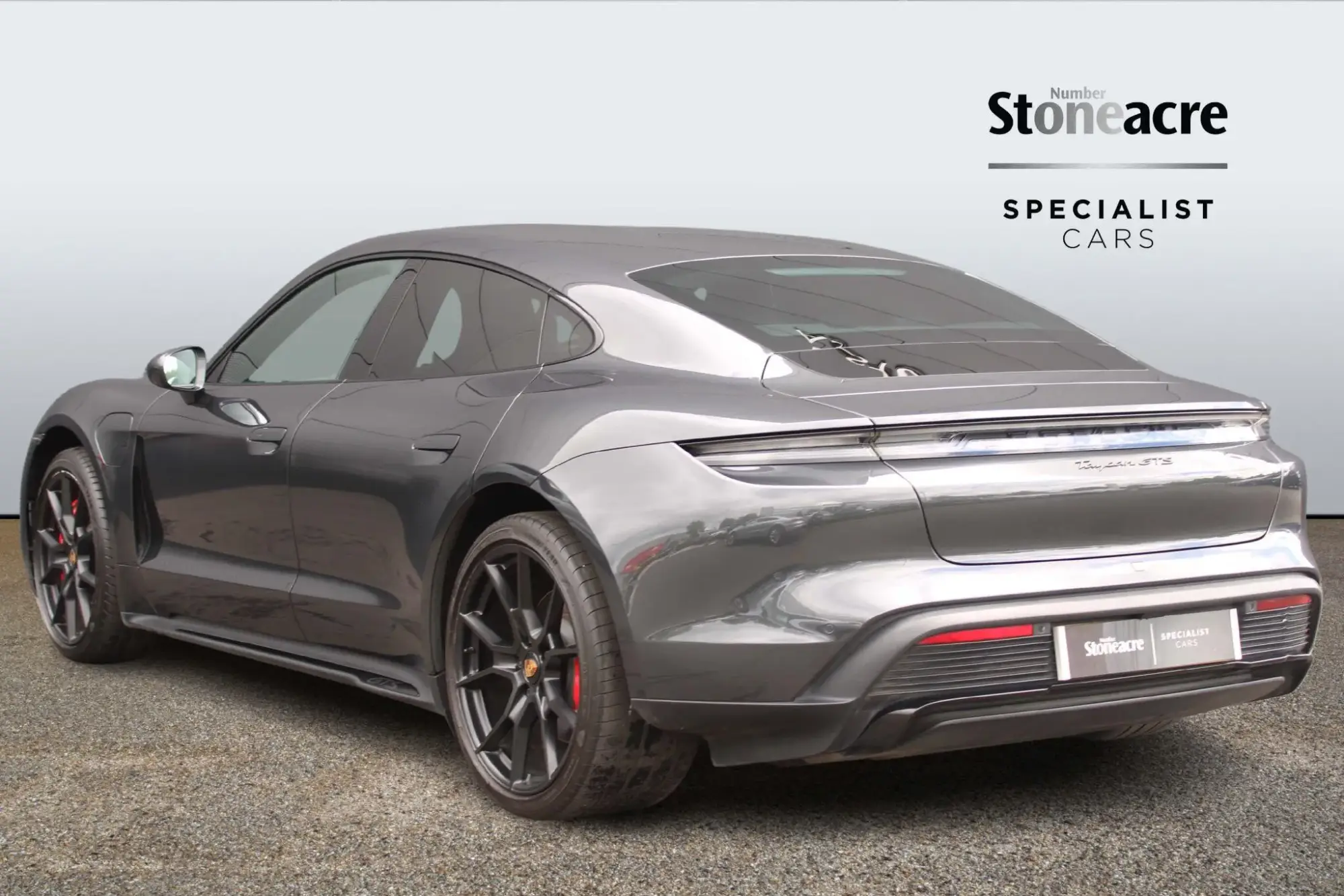 Porsche Taycan Image 4