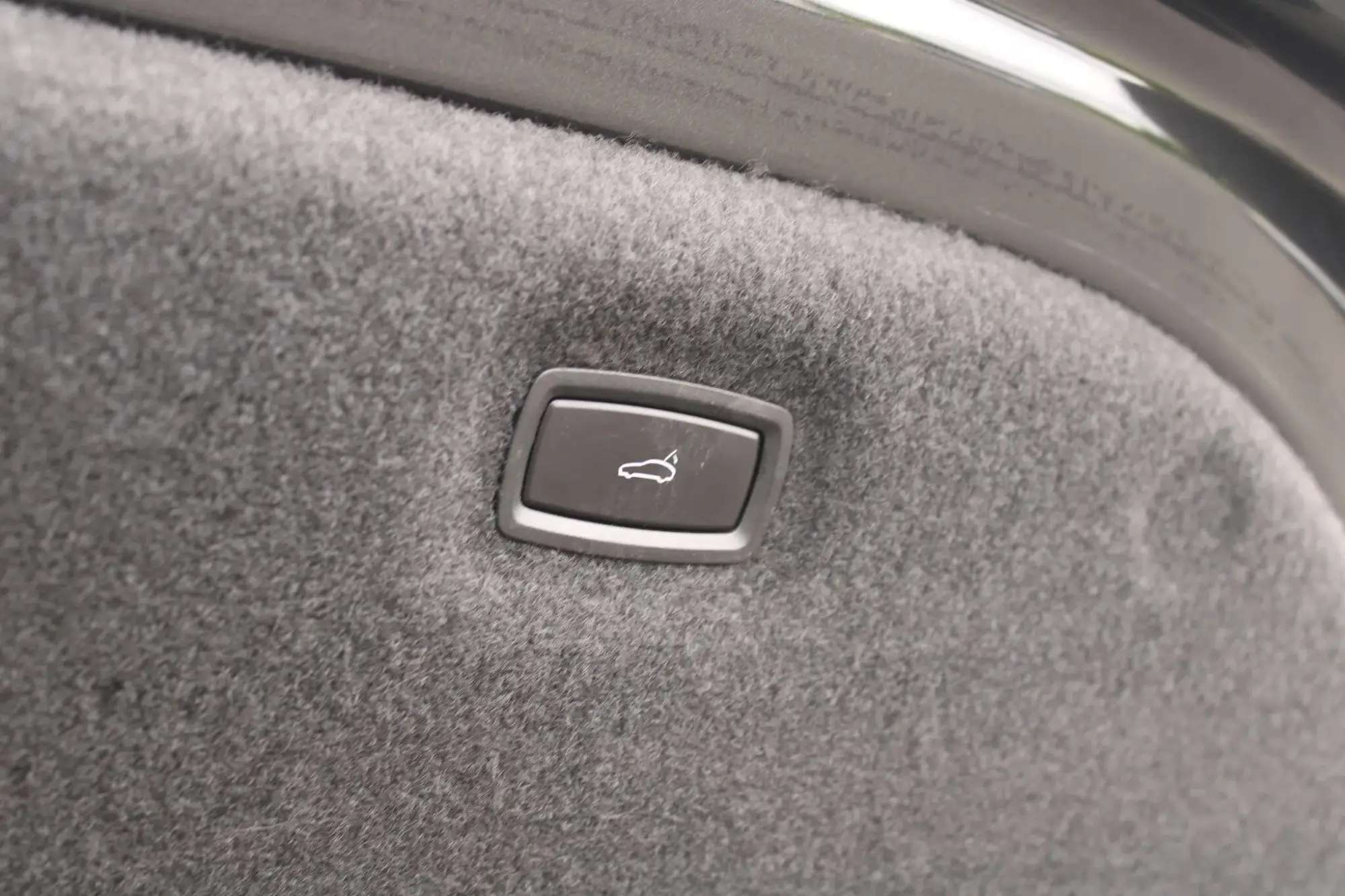 Porsche Taycan Image 14