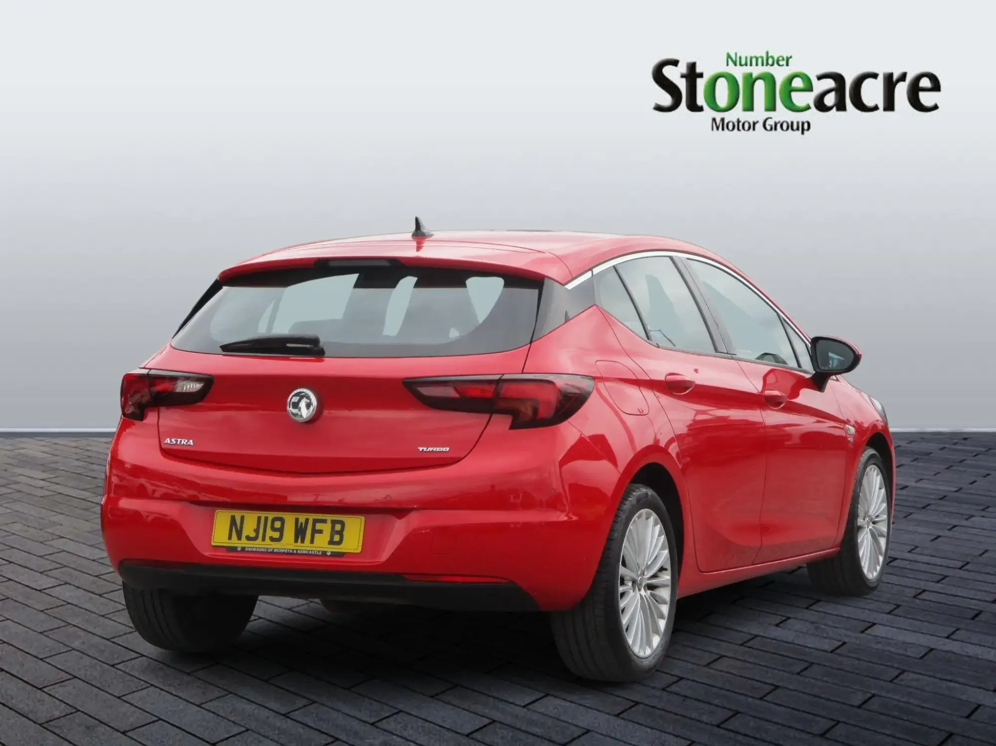 Vauxhall Astra 1.4i Turbo Elite Nav Euro 6 5dr NJ19WFB Image 3