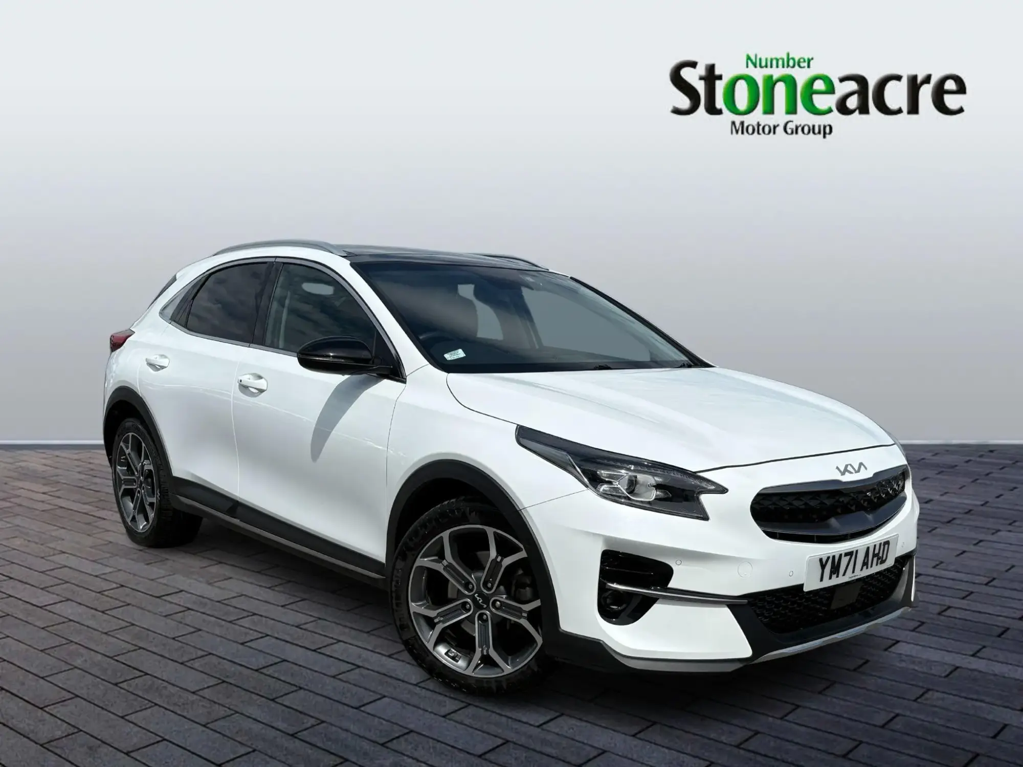 Kia XCeed Plug-In Hybrid Image 1